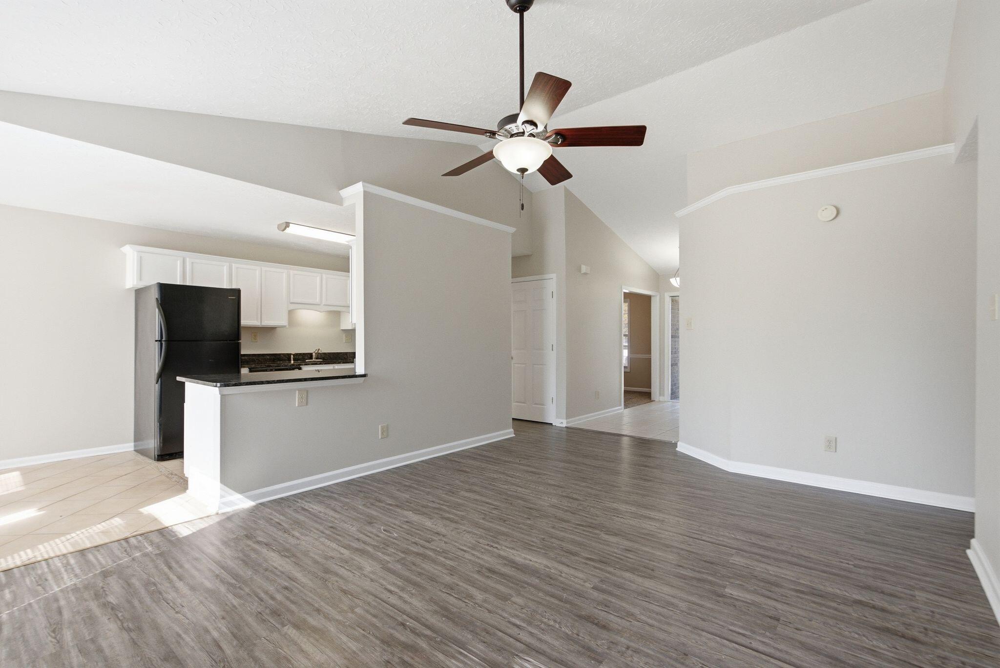 2224 Kenwood Drive Property Photo 11