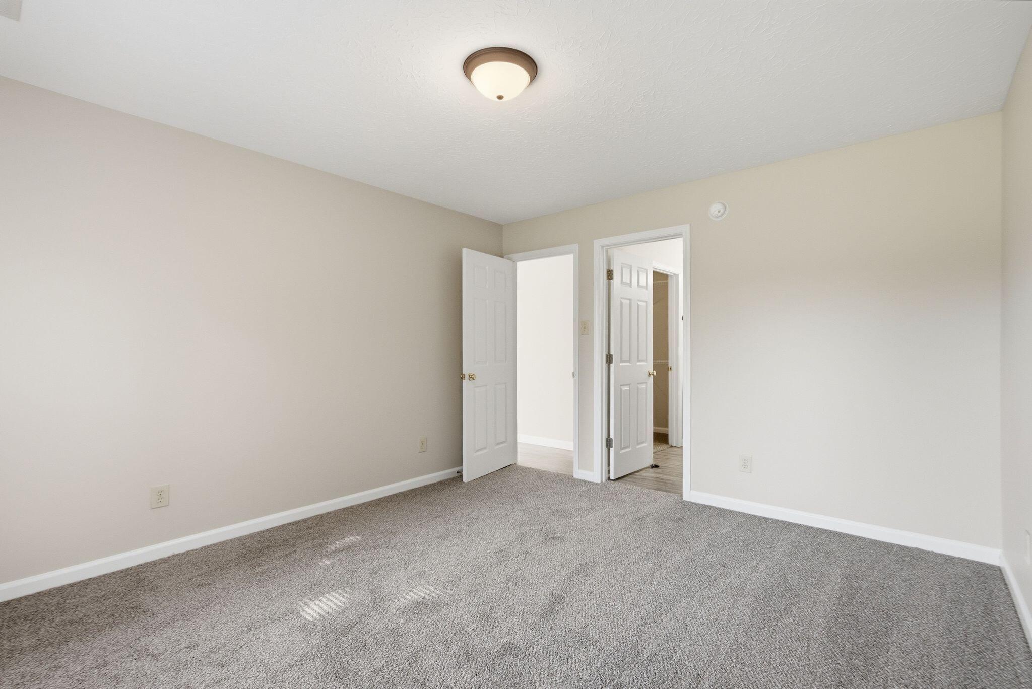 2224 Kenwood Drive Property Photo 25