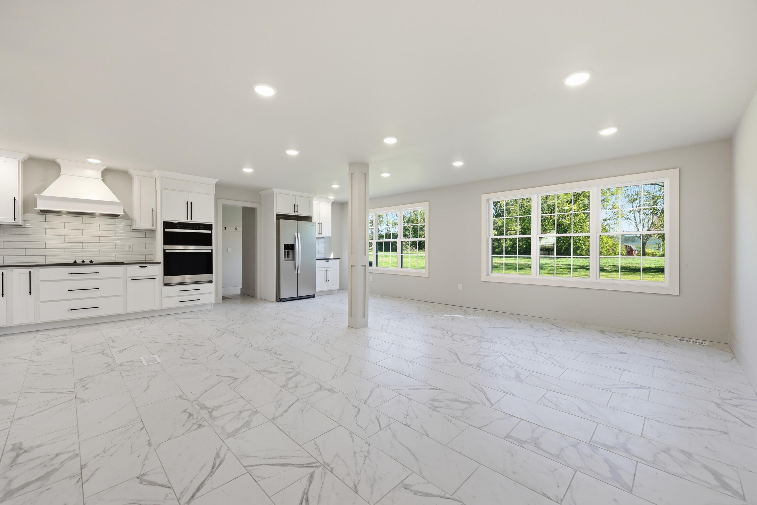 315 Pin Oak Property Photo 13
