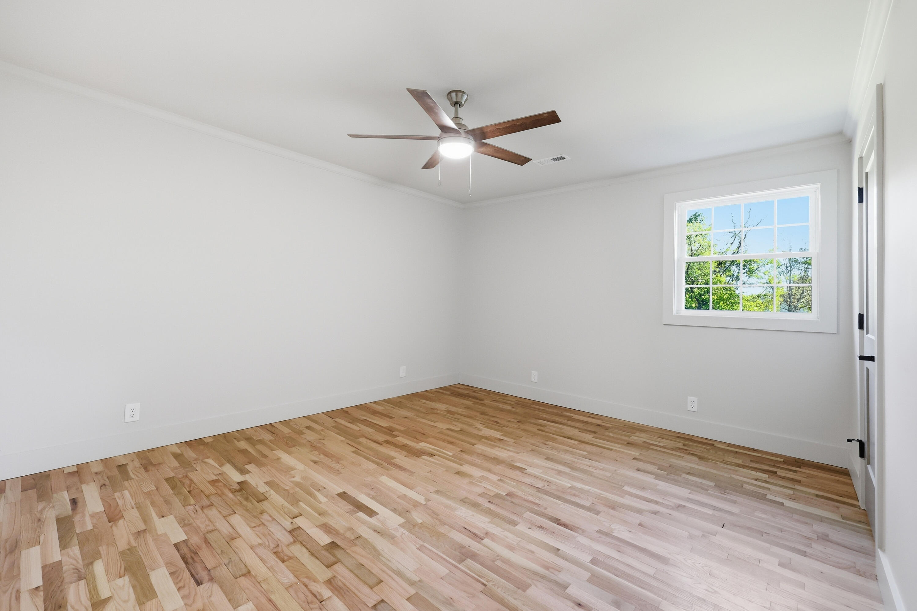 315 Pin Oak Property Photo 38