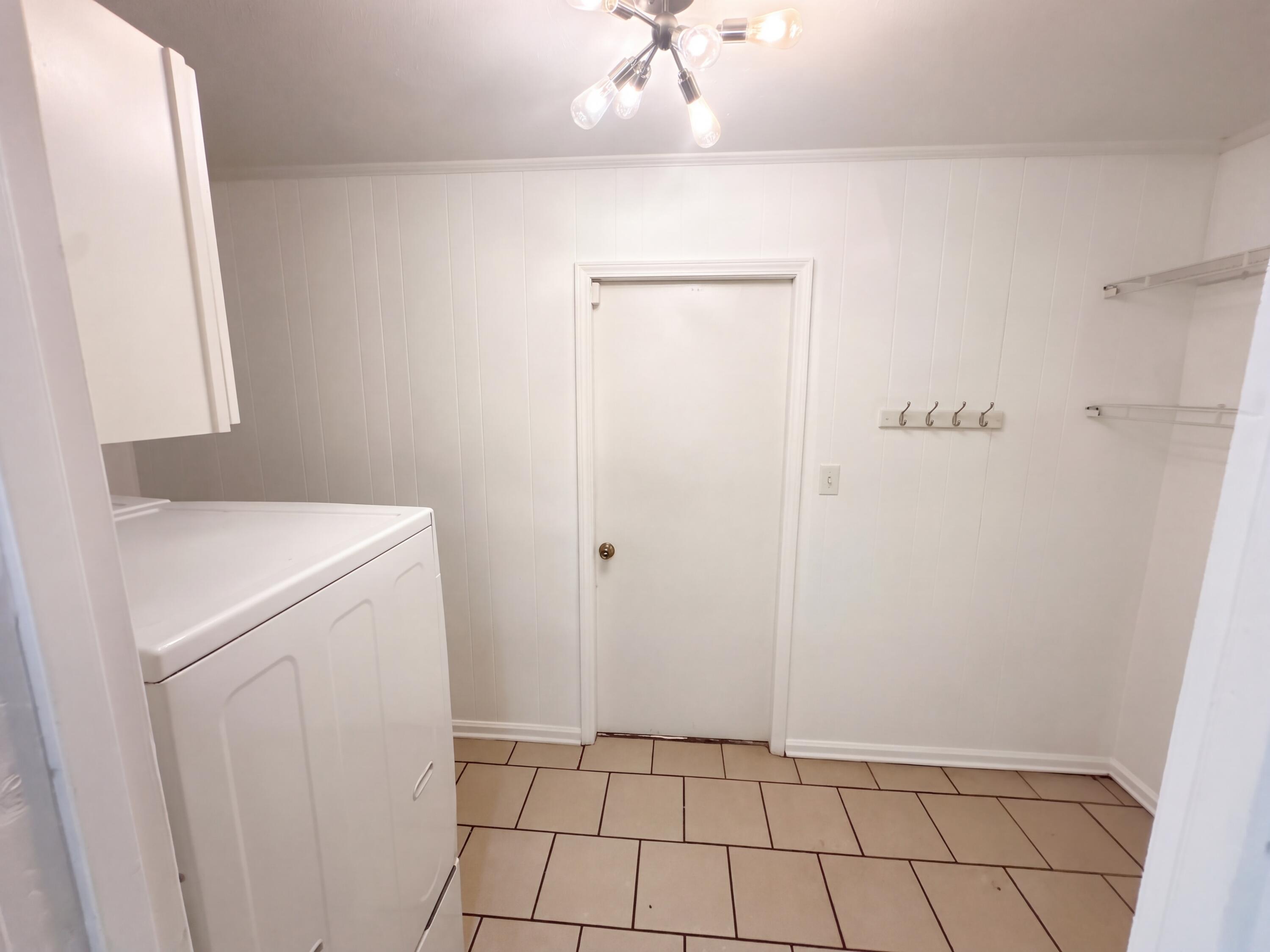 592 Woodland Drive Property Photo 13