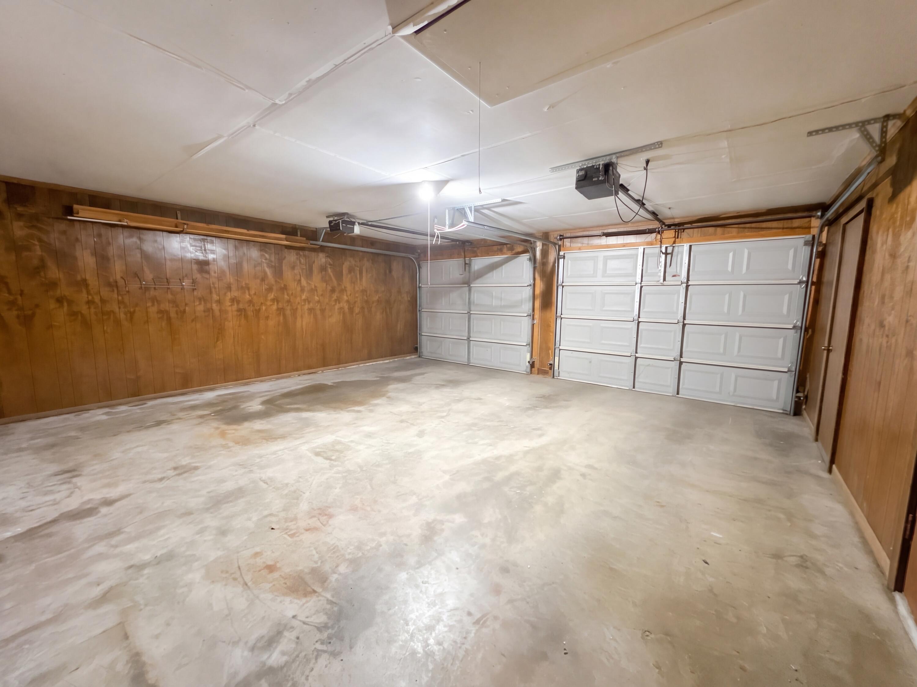 592 Woodland Drive Property Photo 14