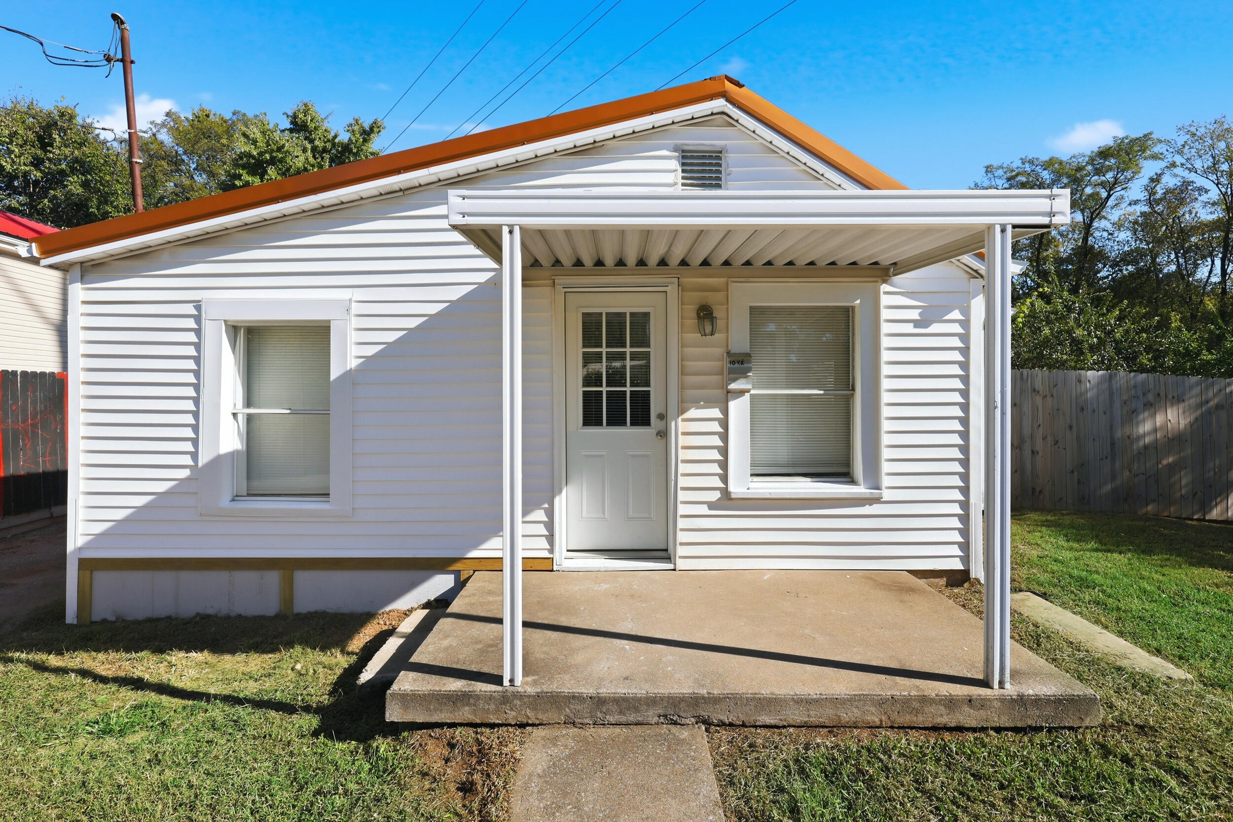 104 1/2 Henton Road Property Photo 1