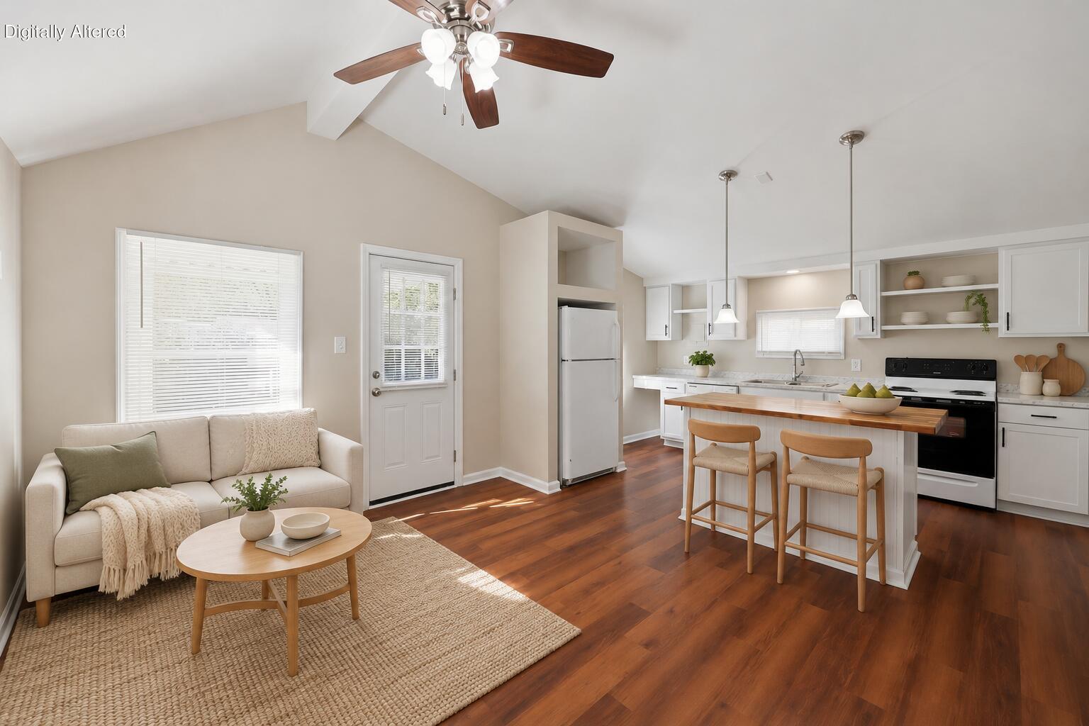 104 1/2 Henton Road Property Photo 2