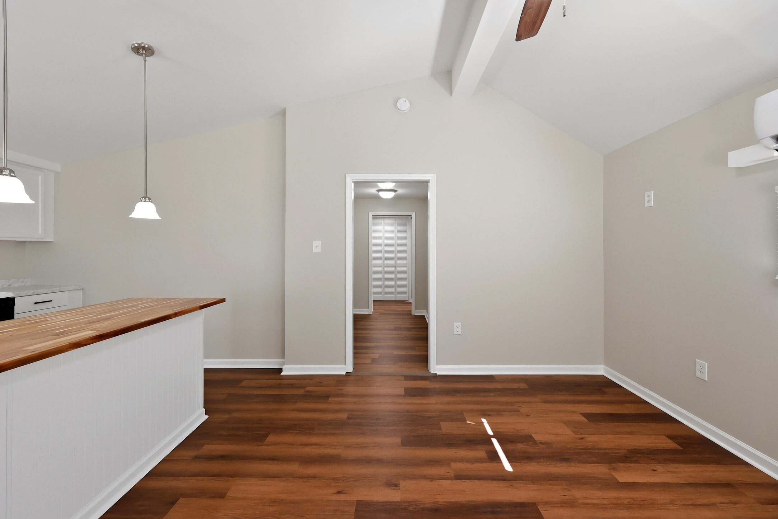 104 1/2 Henton Road Property Photo 12
