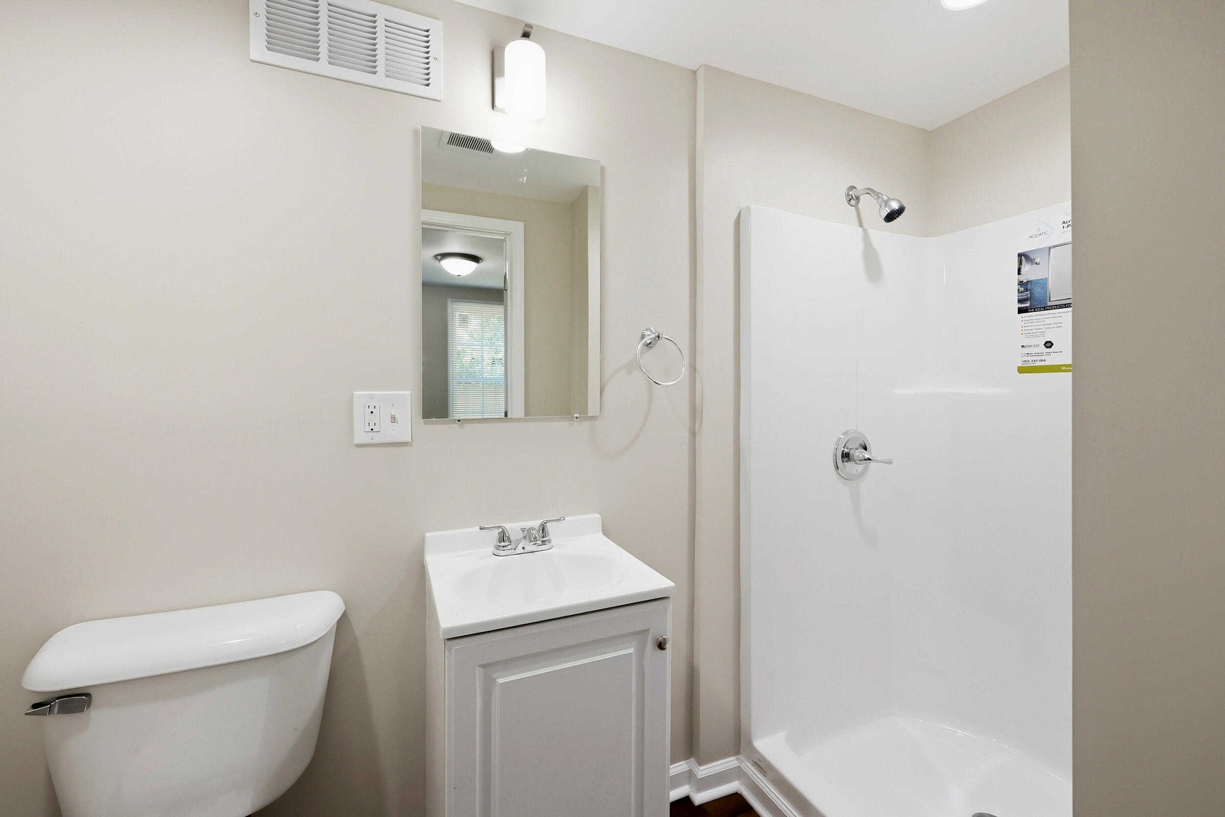 104 1/2 Henton Road Property Photo 24