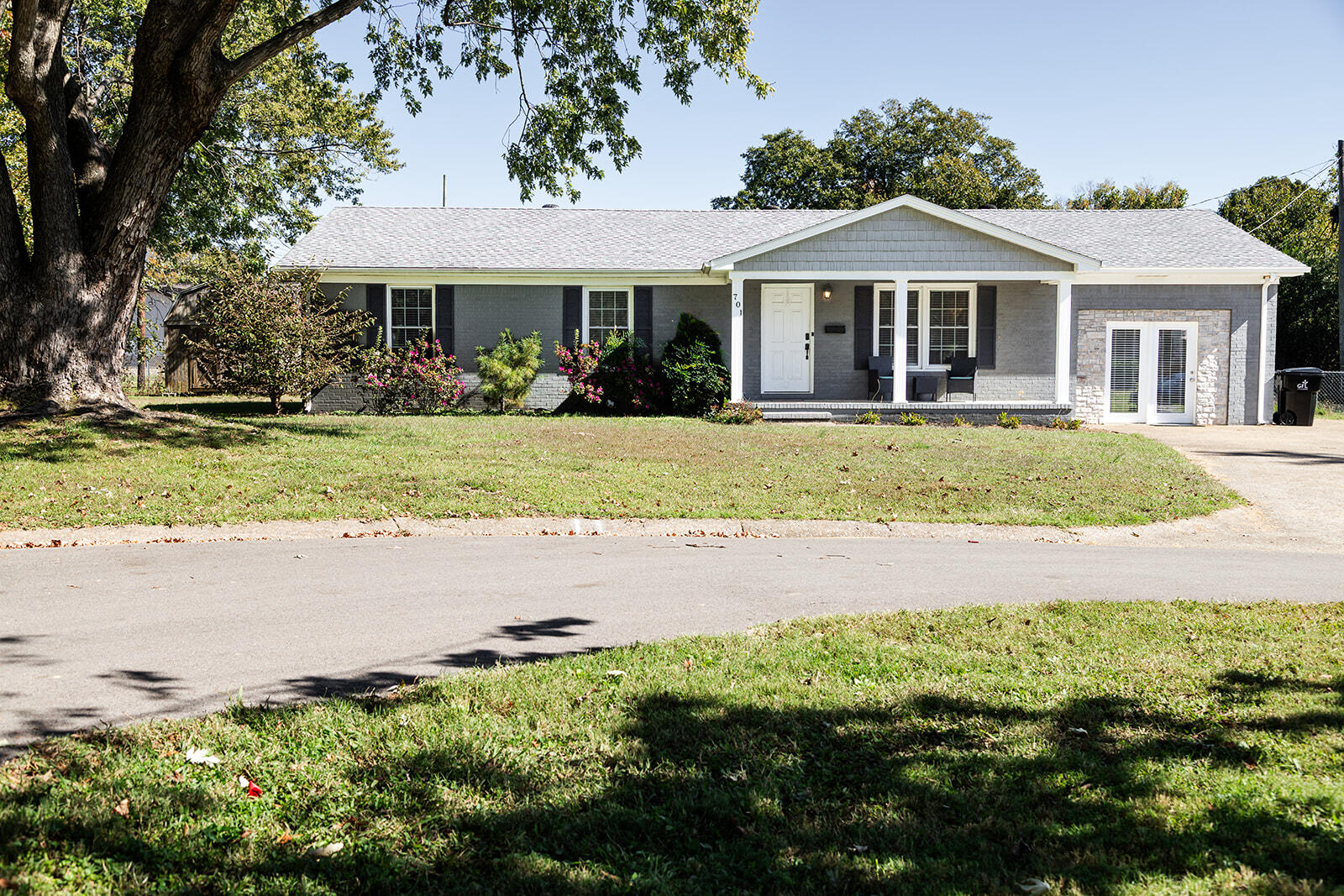 701 Earl Court Property Photo 1