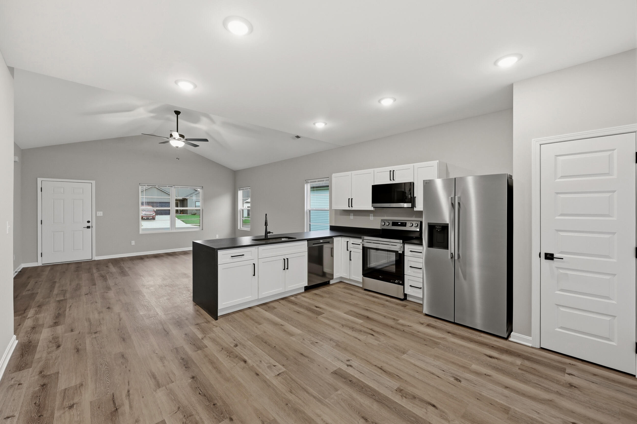 127 Sidewinder Drive Property Photo 8