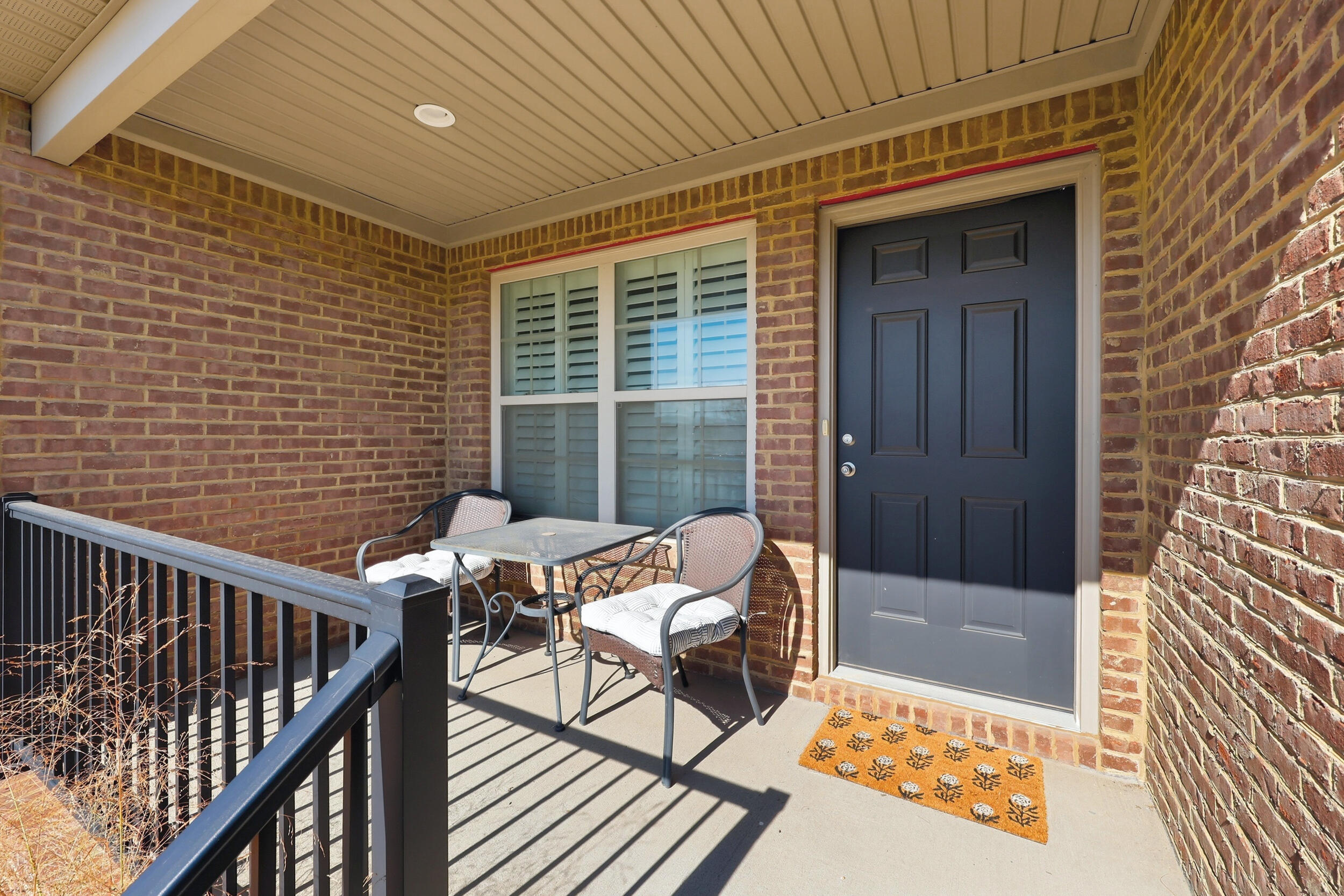 747 Newtown Spgs Drive Property Photo 3