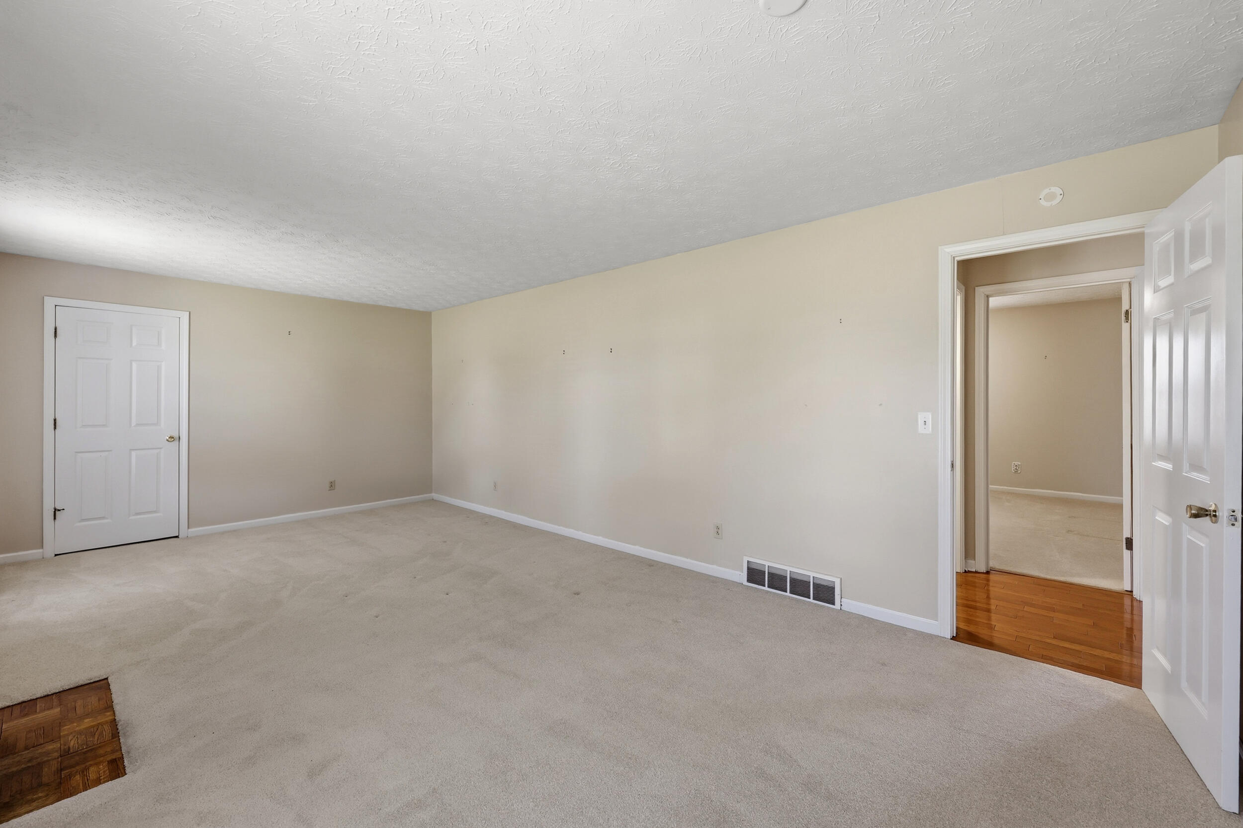 1409 Rebel Road Property Photo 4