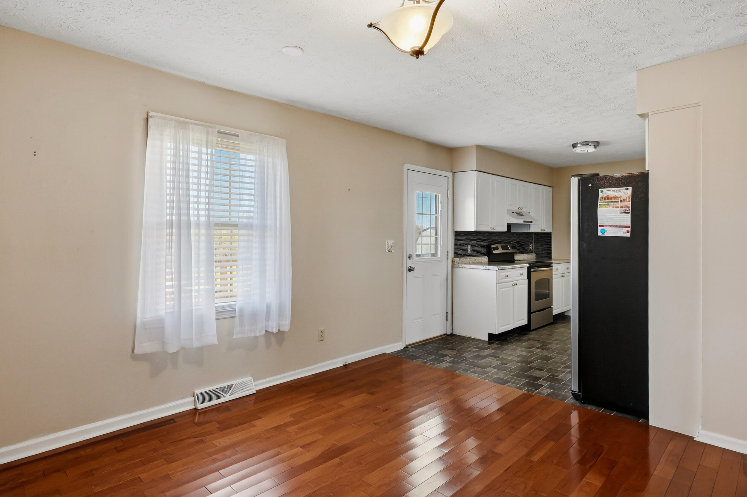 1409 Rebel Road Property Photo 8