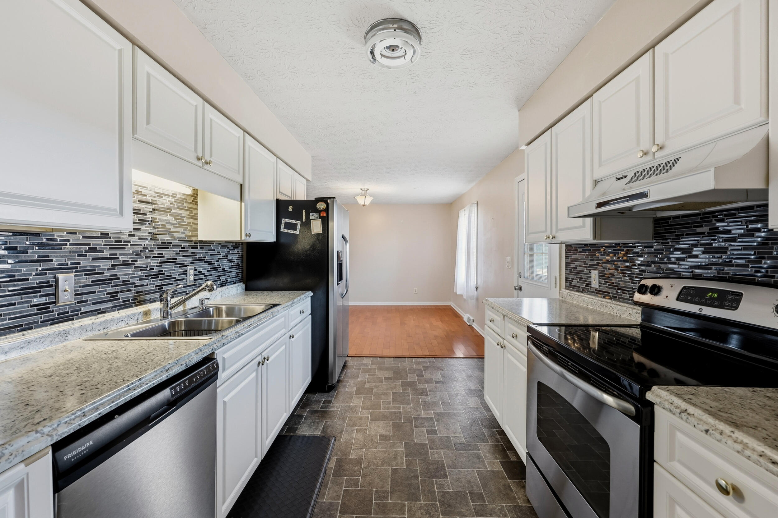 1409 Rebel Road Property Photo 13