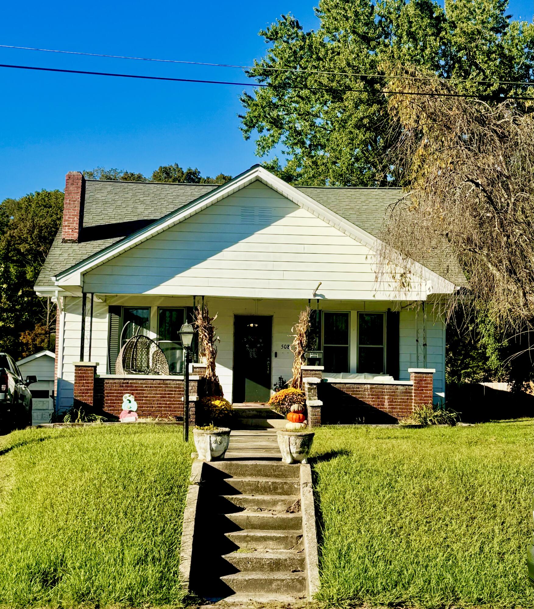 508 Worchester Avenue Property Photo 1