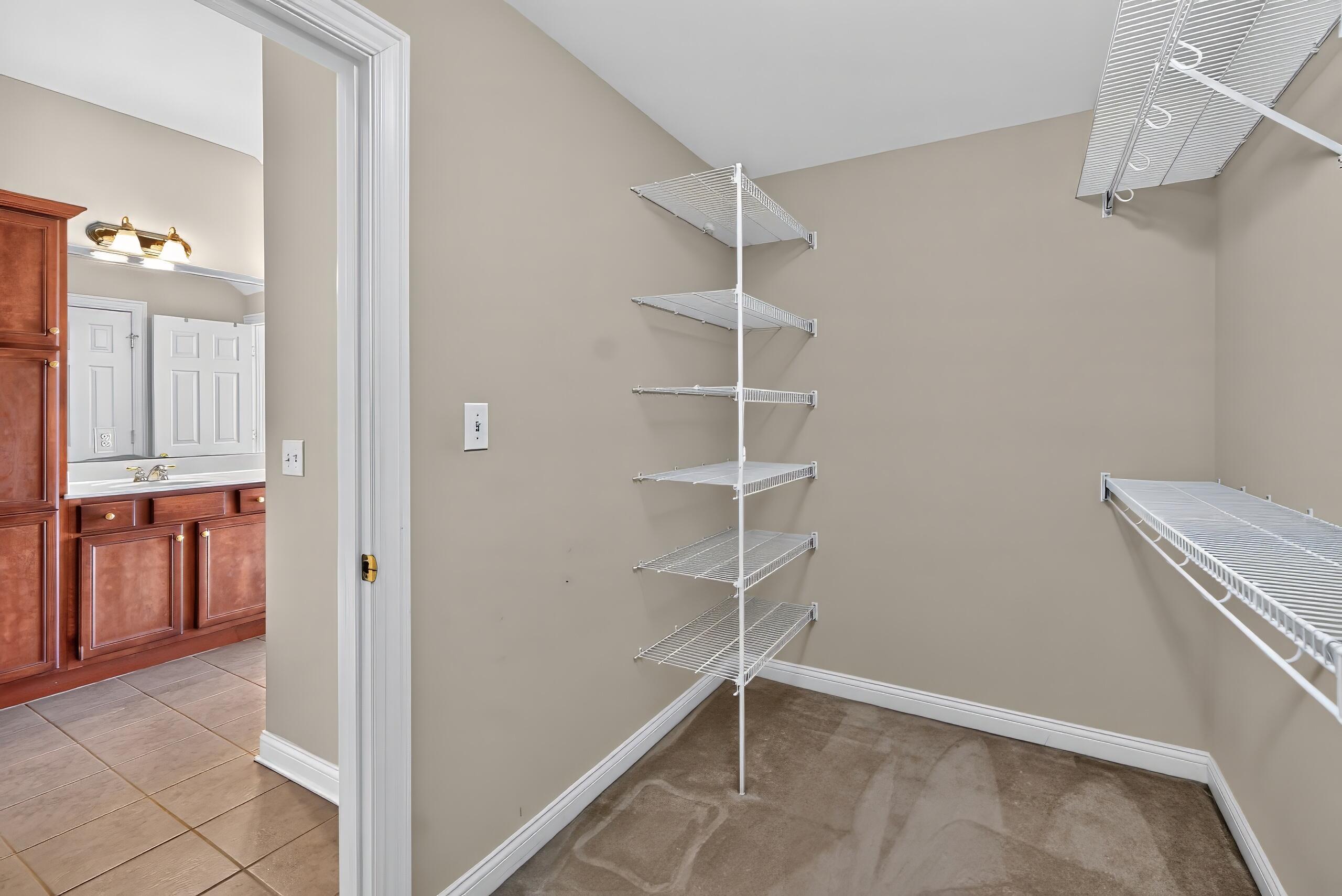 813 Gunpowder Drive Property Photo 25