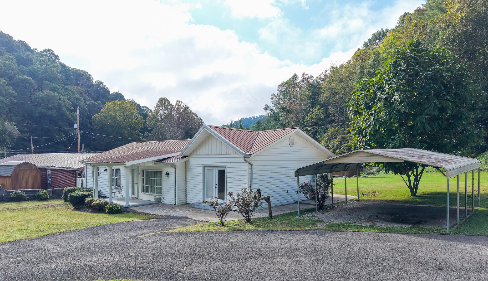 27 Gap Branch Road Property Photo 2