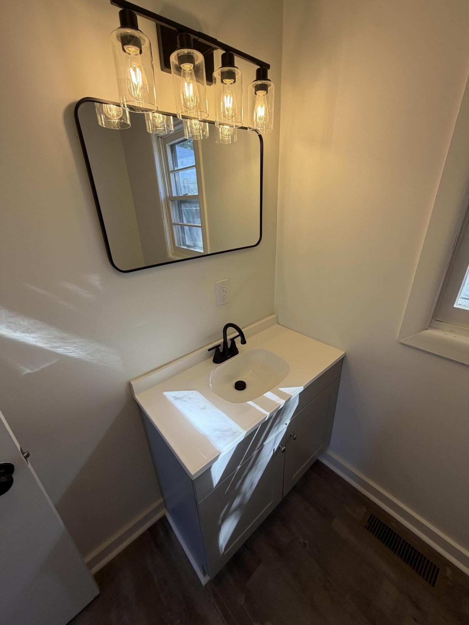 105 Randolph Street Property Photo 20