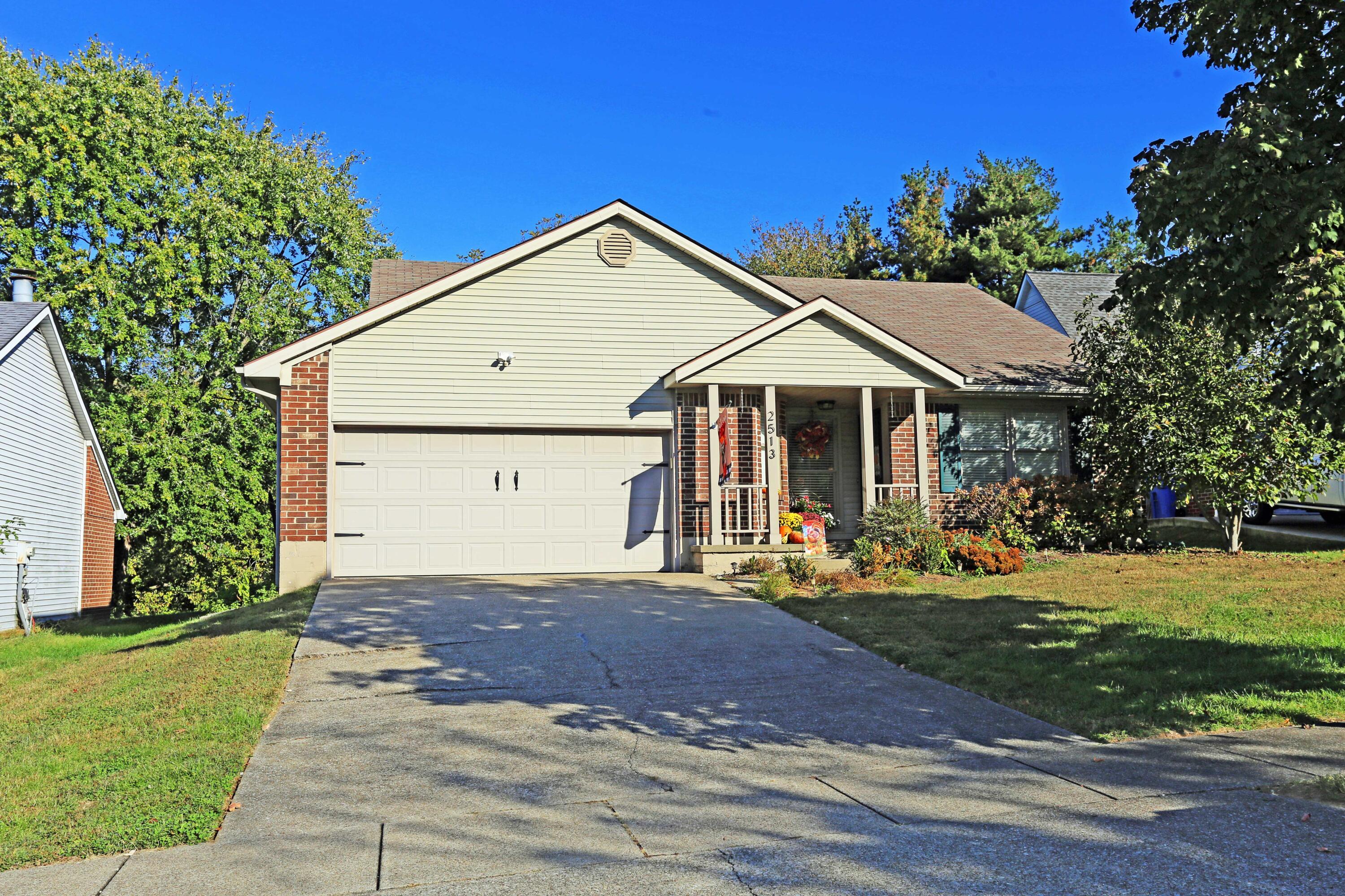 2513 Ashbrooke Drive Property Photo 1