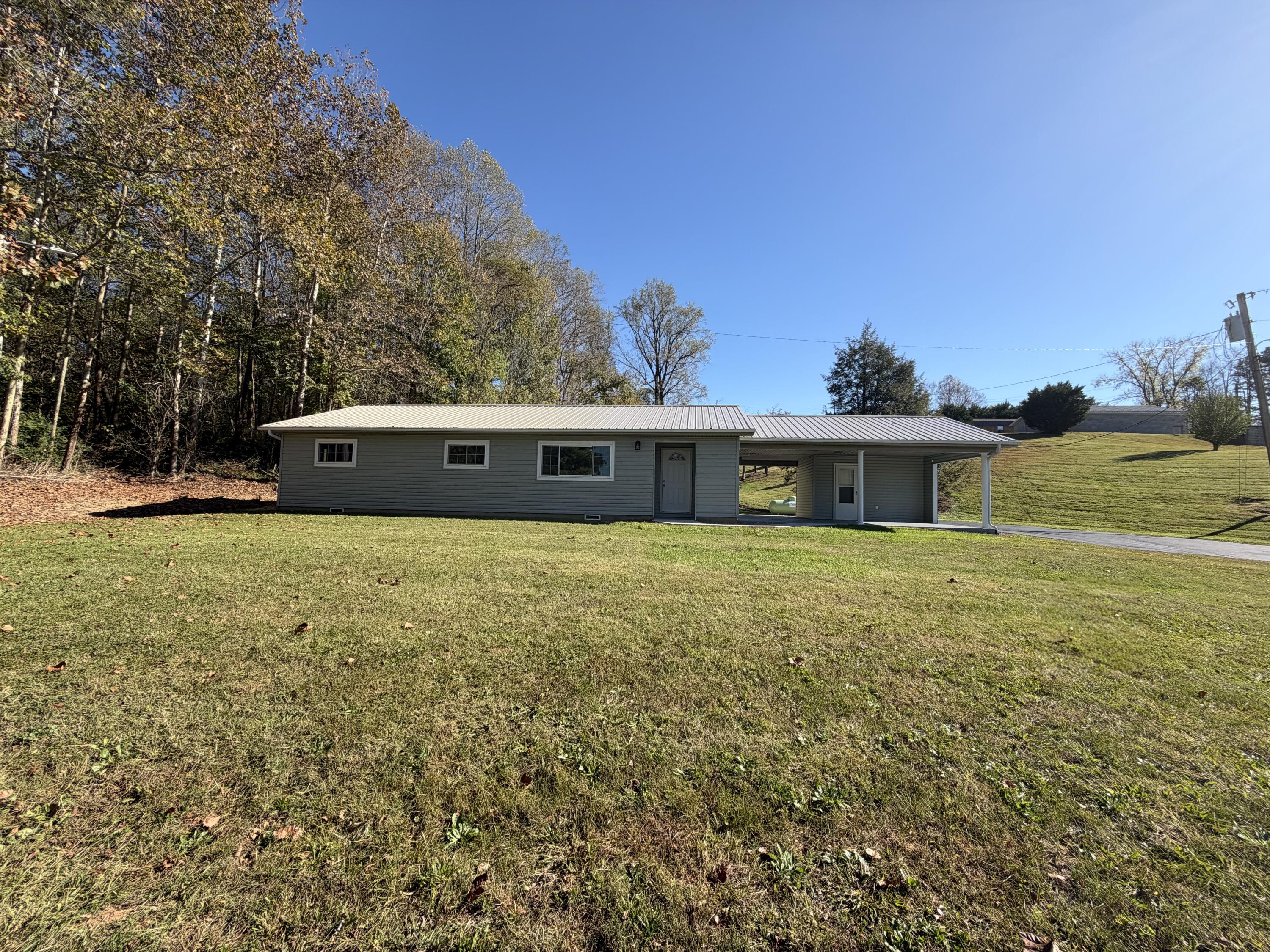 4708 E Ky 8 Property Photo 2