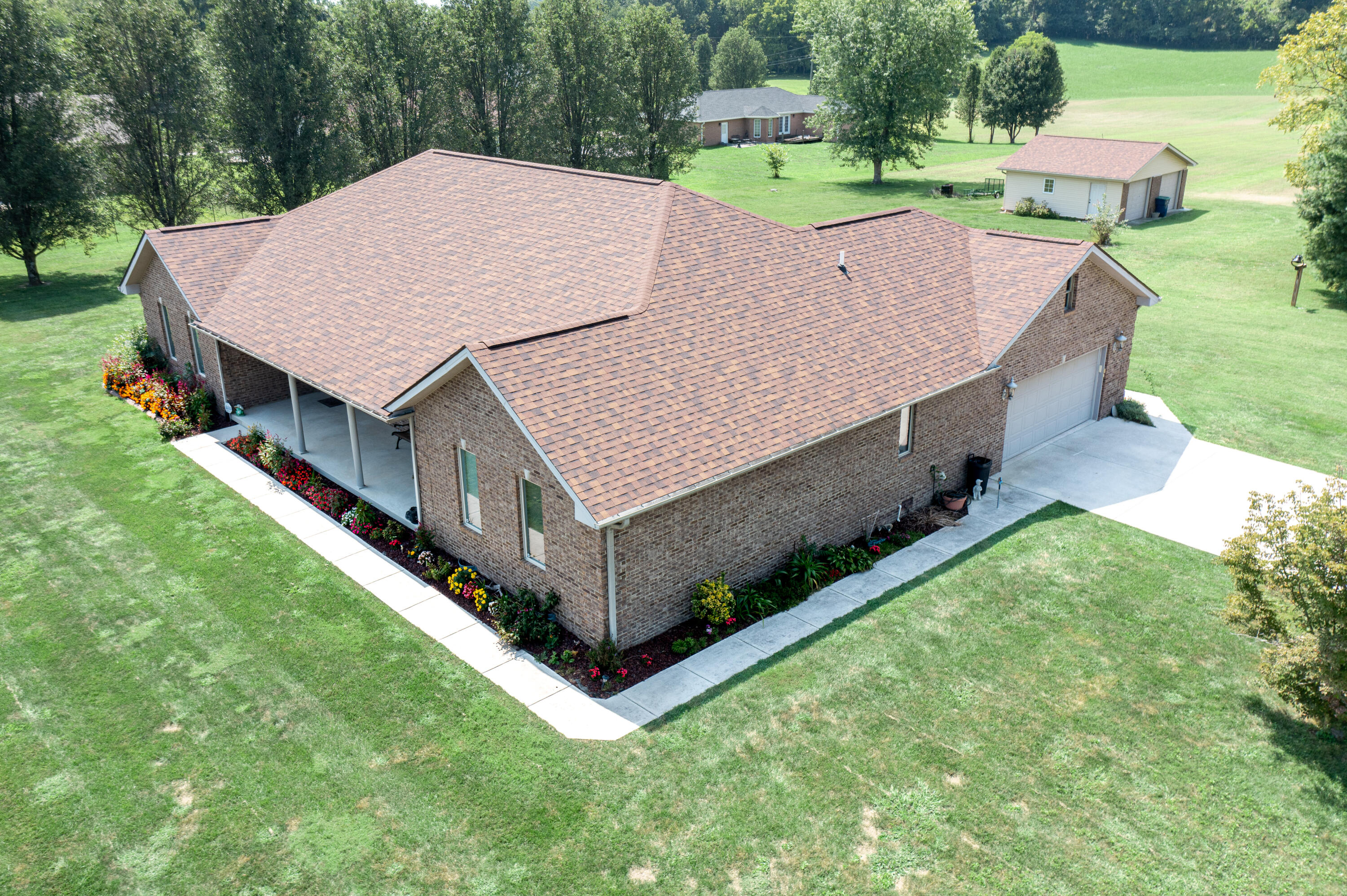138 Country Acres Drive Property Photo 18
