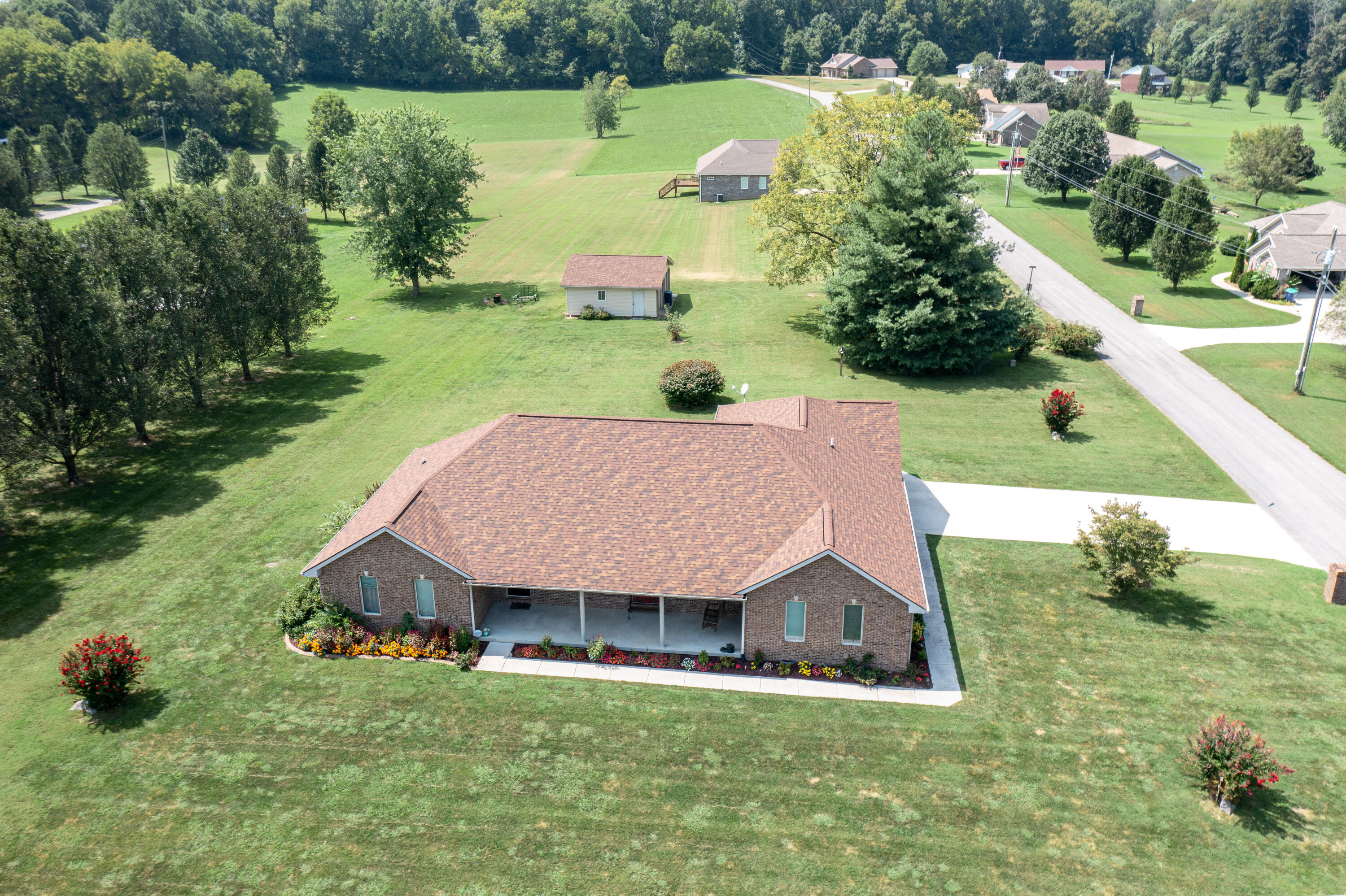 138 Country Acres Drive Property Photo 19