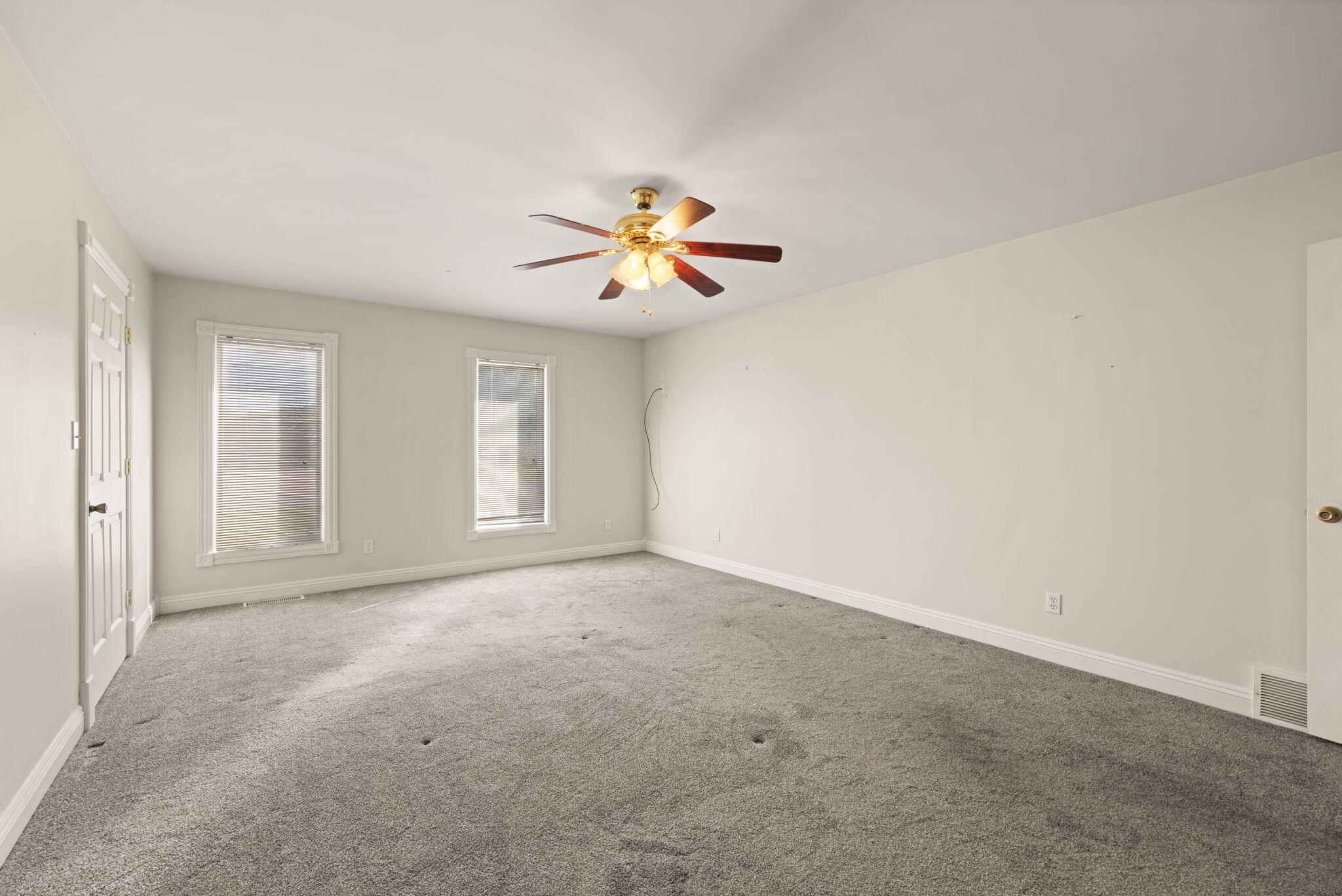 138 Country Acres Drive Property Photo 29