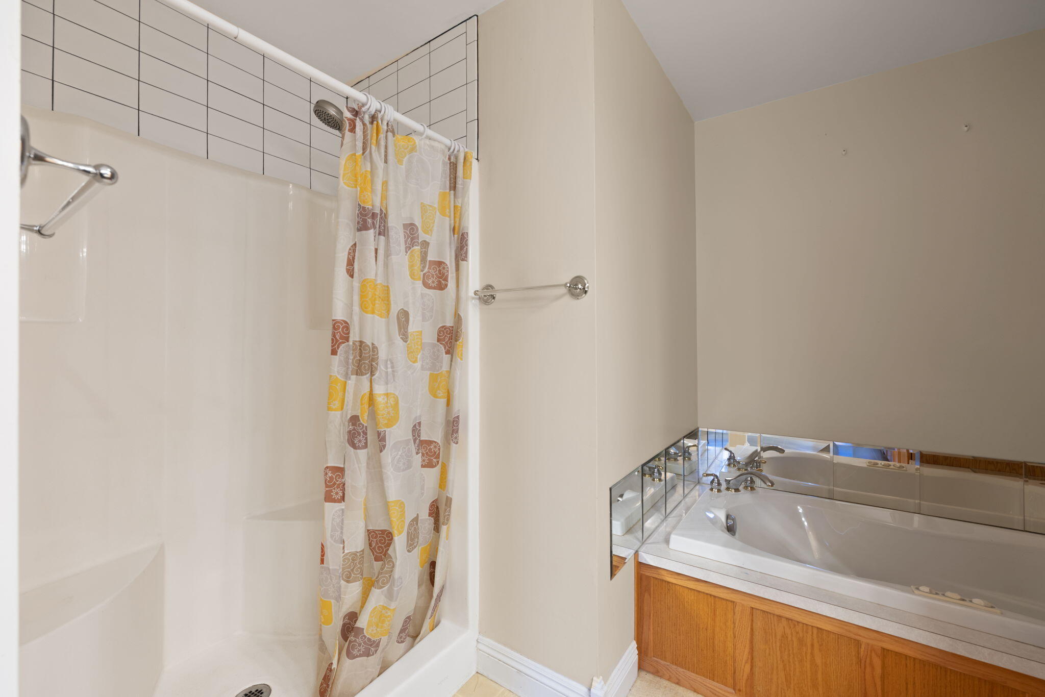 138 Country Acres Drive Property Photo 35