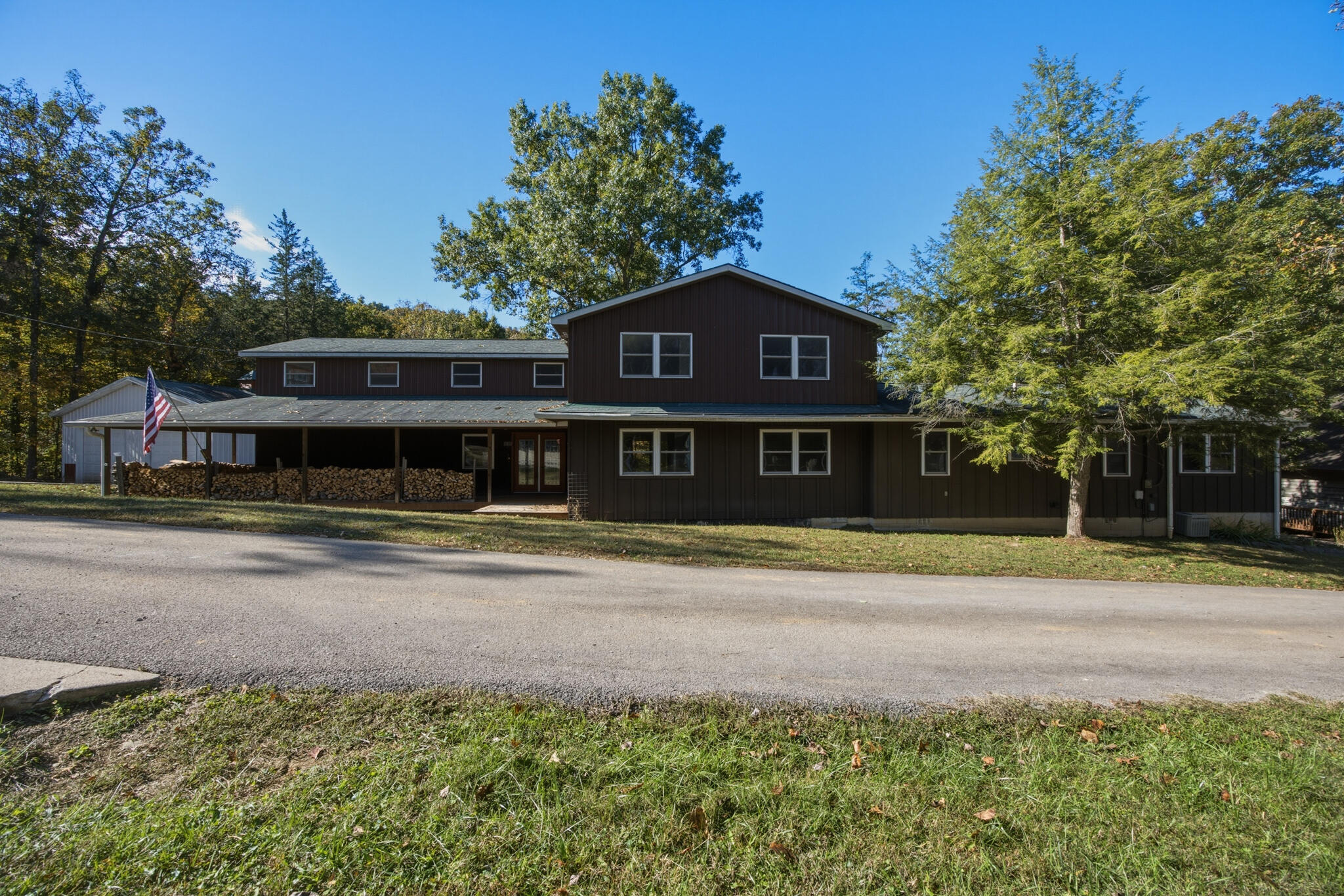 1574 Sloans Valley Road Property Photo 1