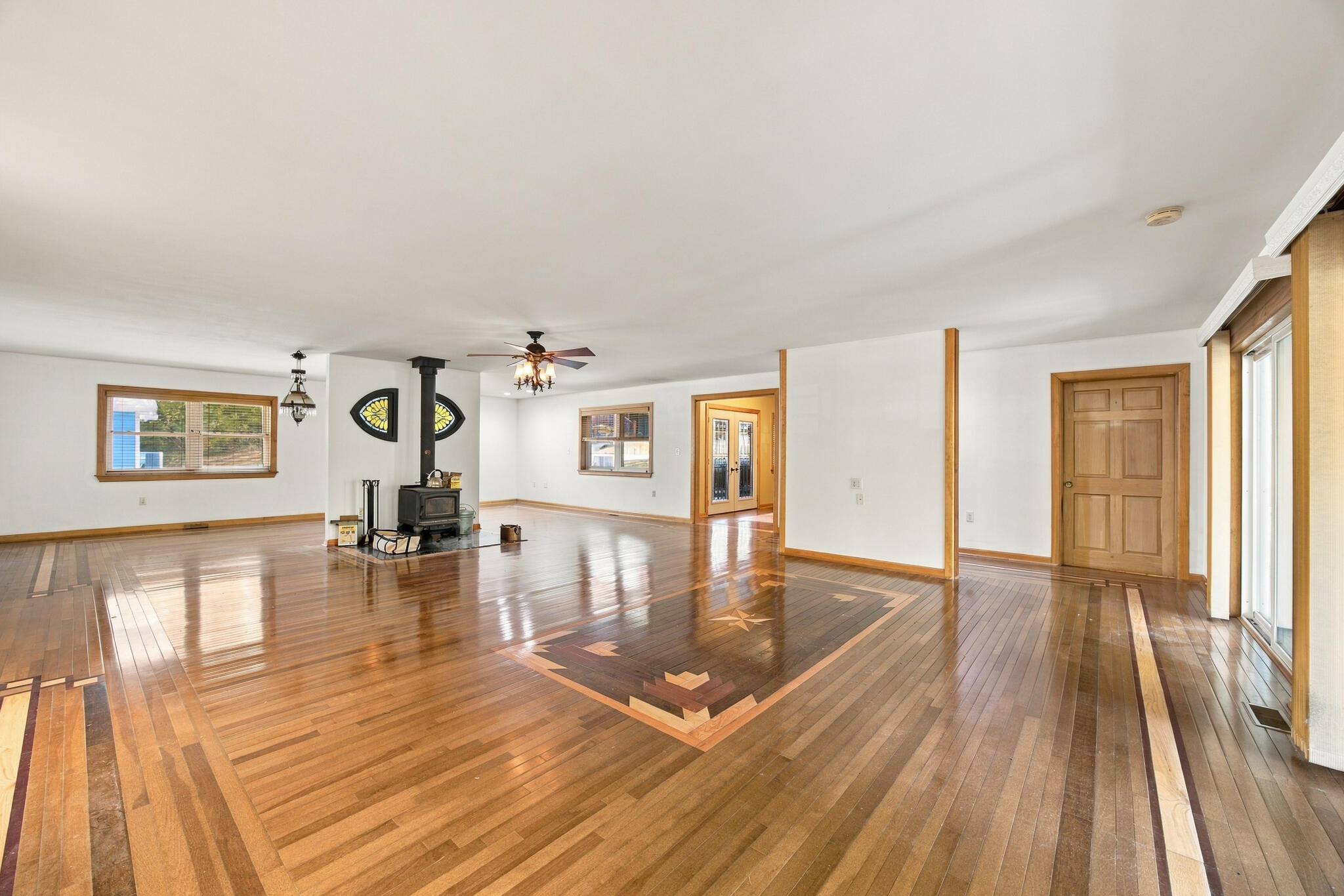 1574 Sloans Valley Road Property Photo 10
