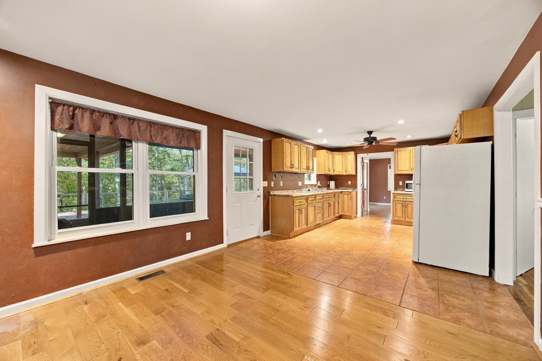 1574 Sloans Valley Road Property Photo 15