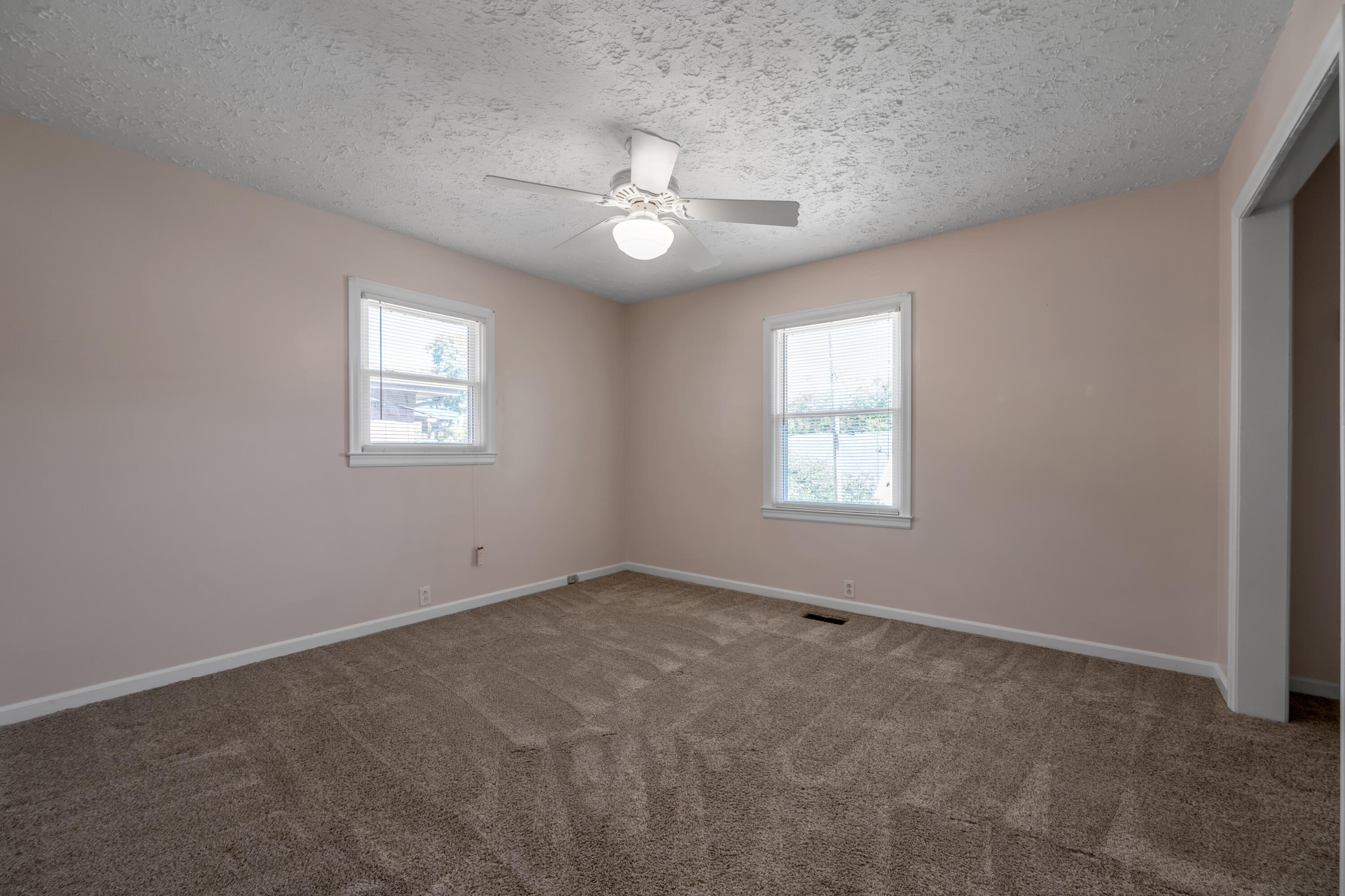 128 Meredith Avenue Property Photo 18
