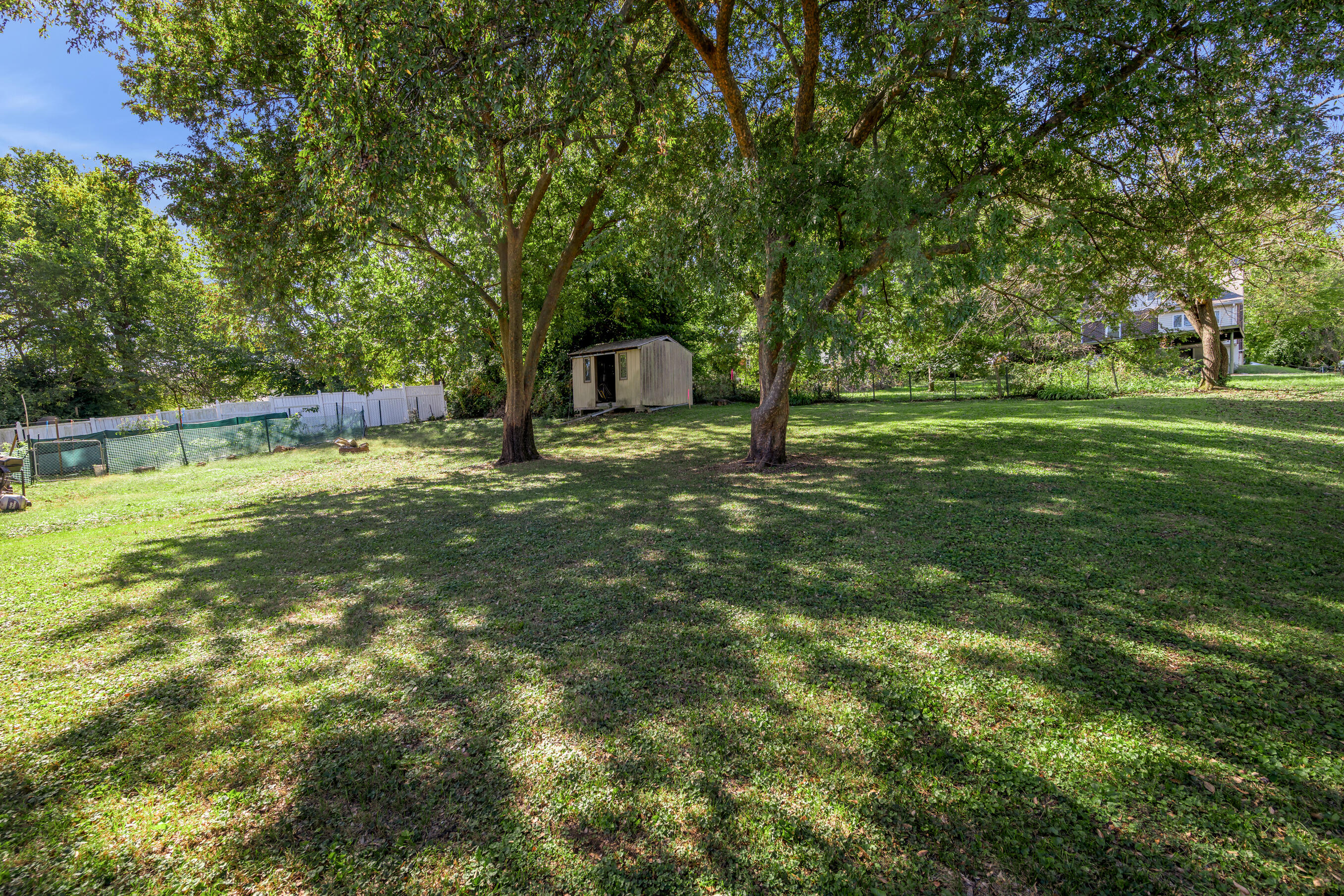 128 Meredith Avenue Property Photo 31