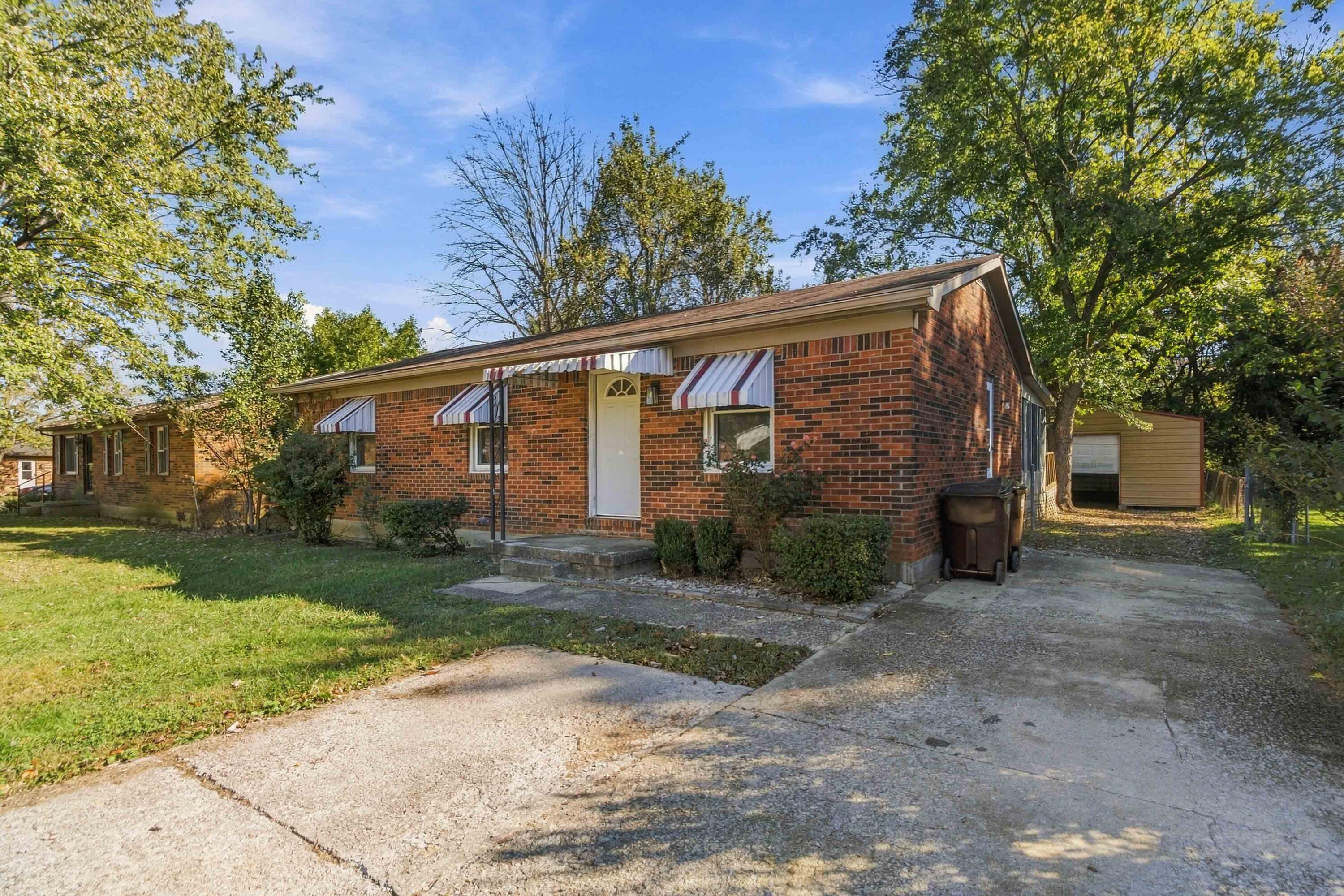 117 Colonial Park Drive Property Photo 3