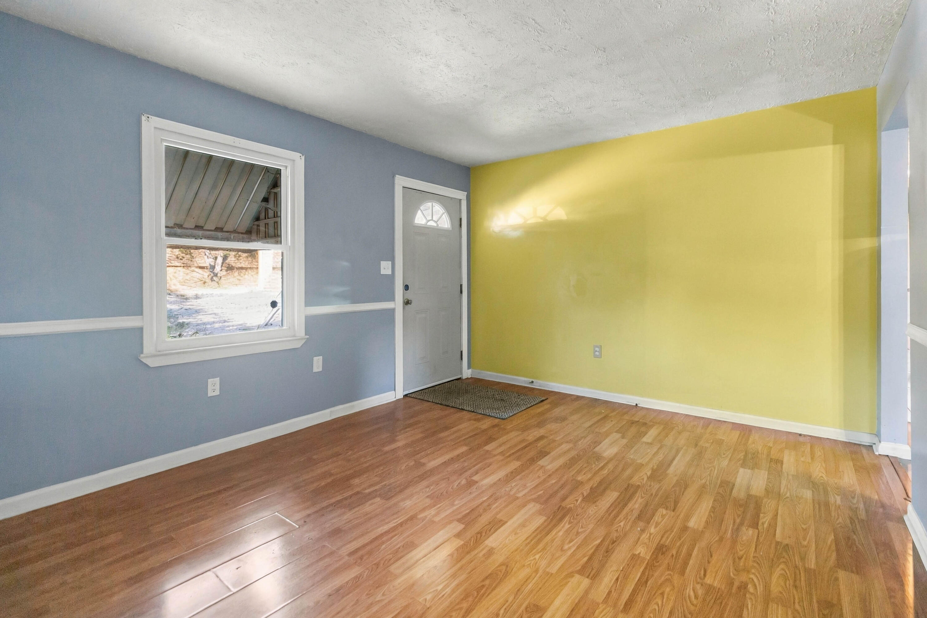 117 Colonial Park Drive Property Photo 4
