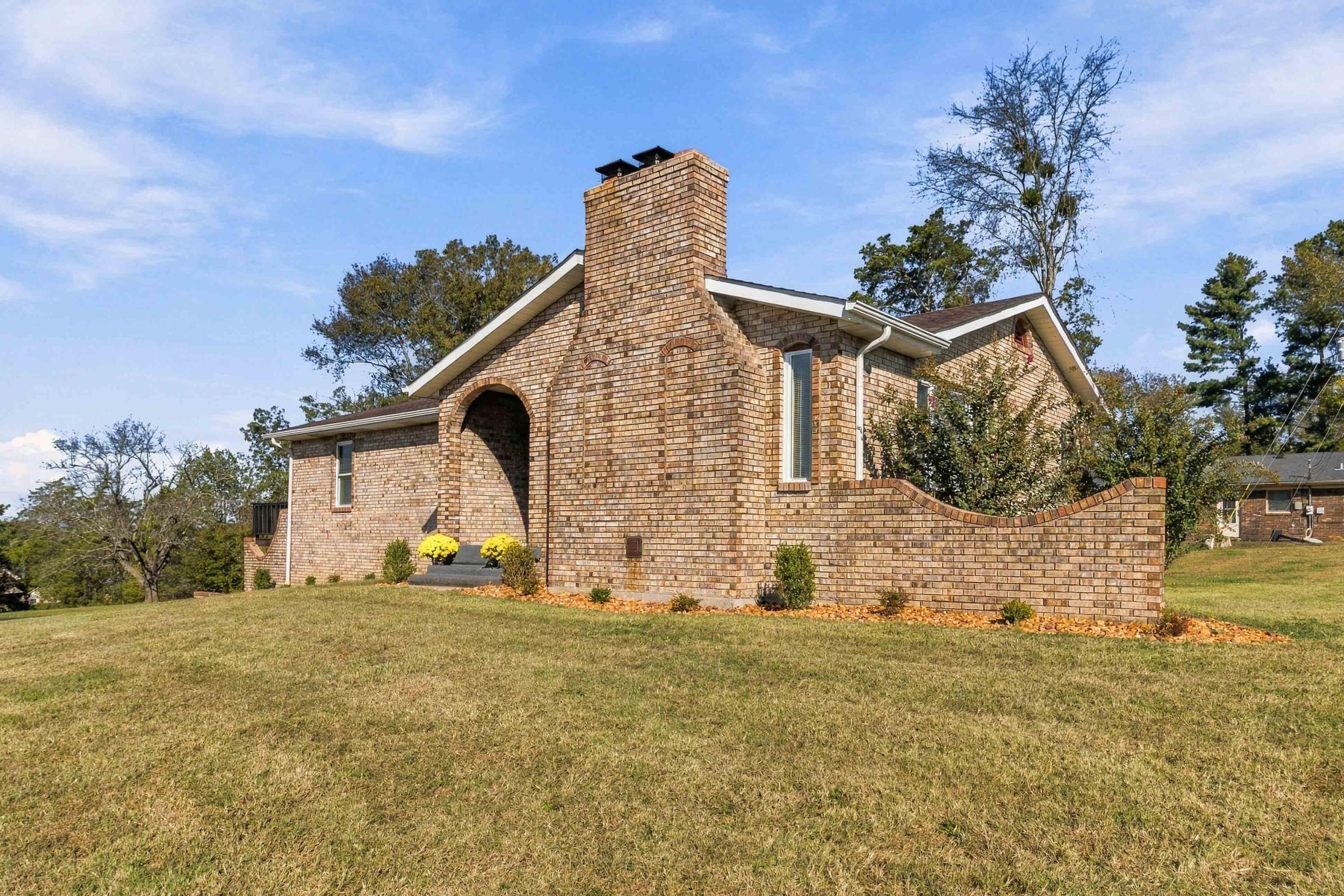 2270 Oak Hill Road Property Photo 3