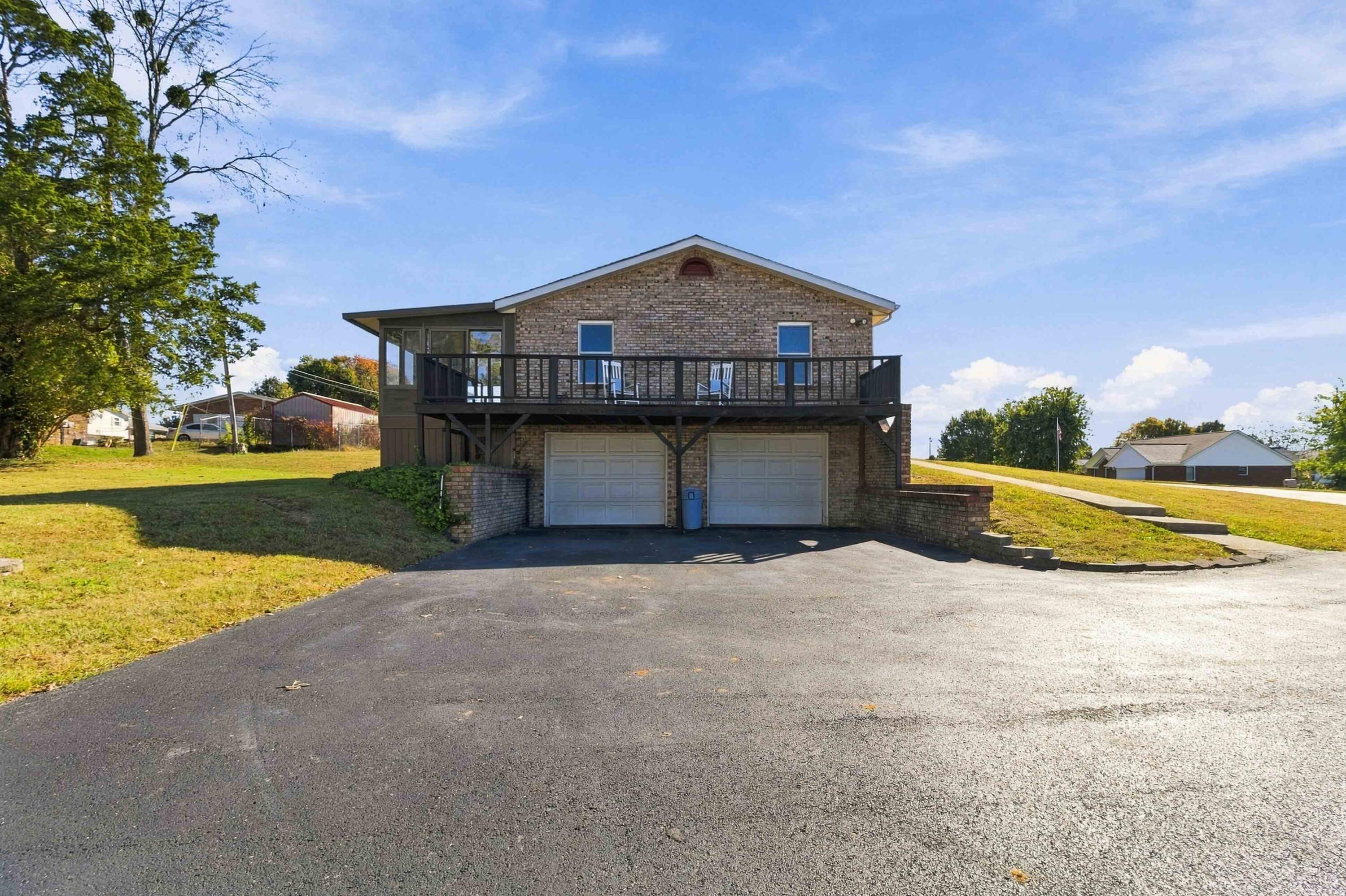 2270 Oak Hill Road Property Photo 4