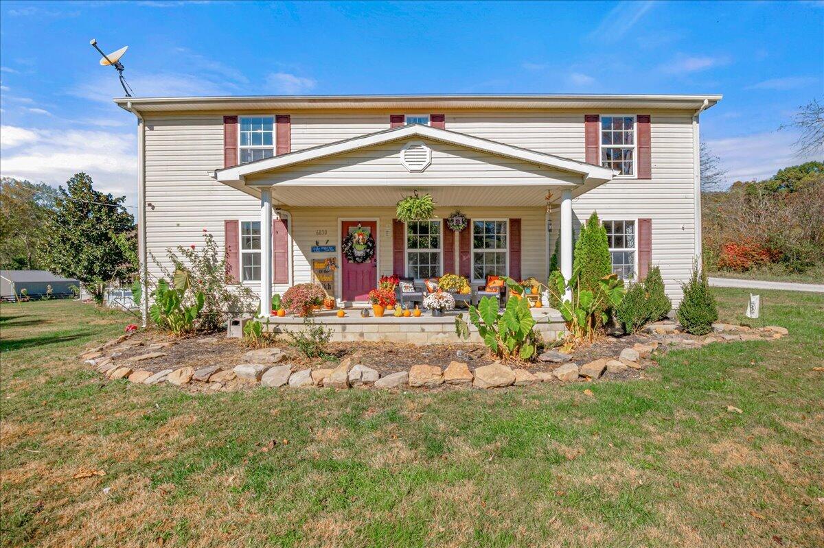 6830 E Laurel Road Property Photo 1
