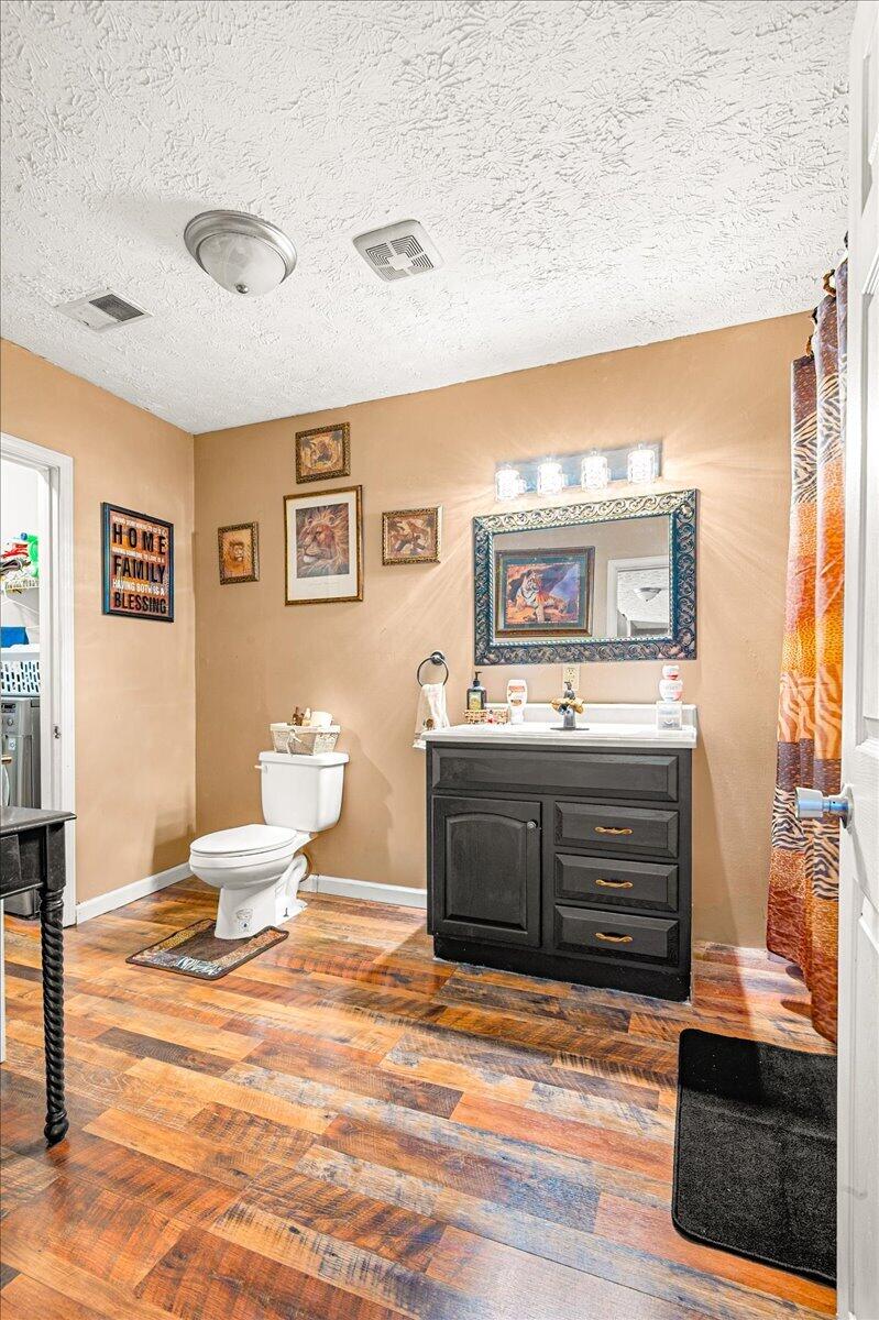 6830 E Laurel Road Property Photo 18