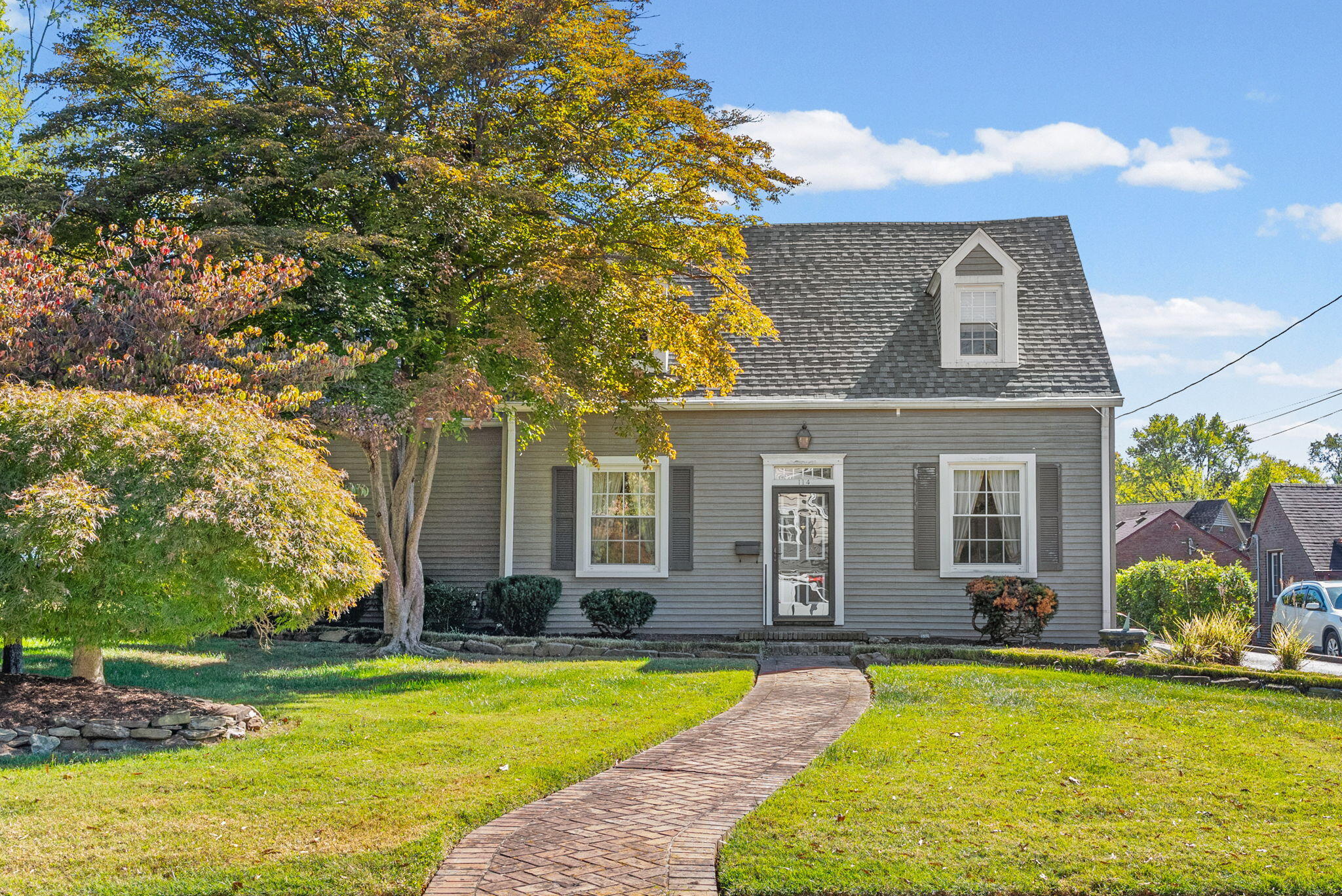 114 Latham Avenue Property Photo