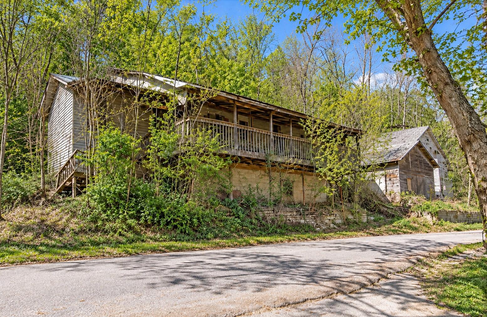 356 Camp Daniel Boone Road Property Photo 1