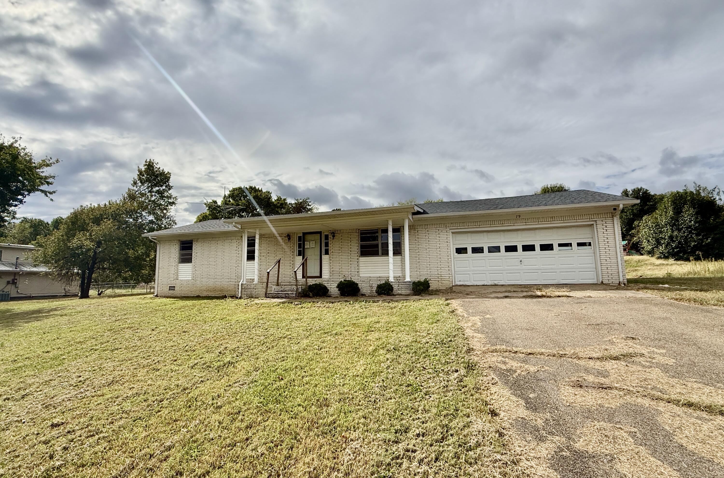 79 Shelby Drive Property Photo 2