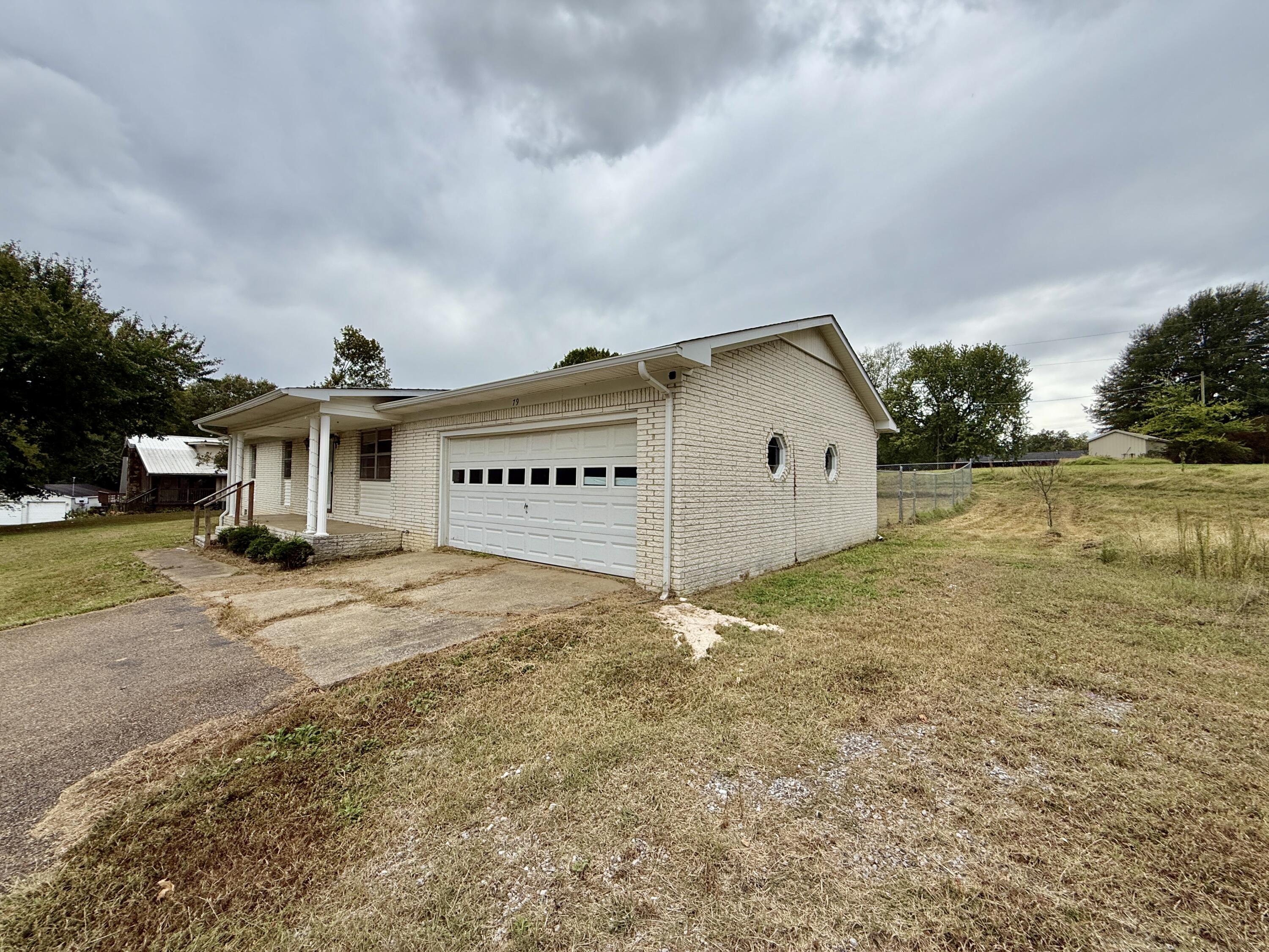 79 Shelby Drive Property Photo 3
