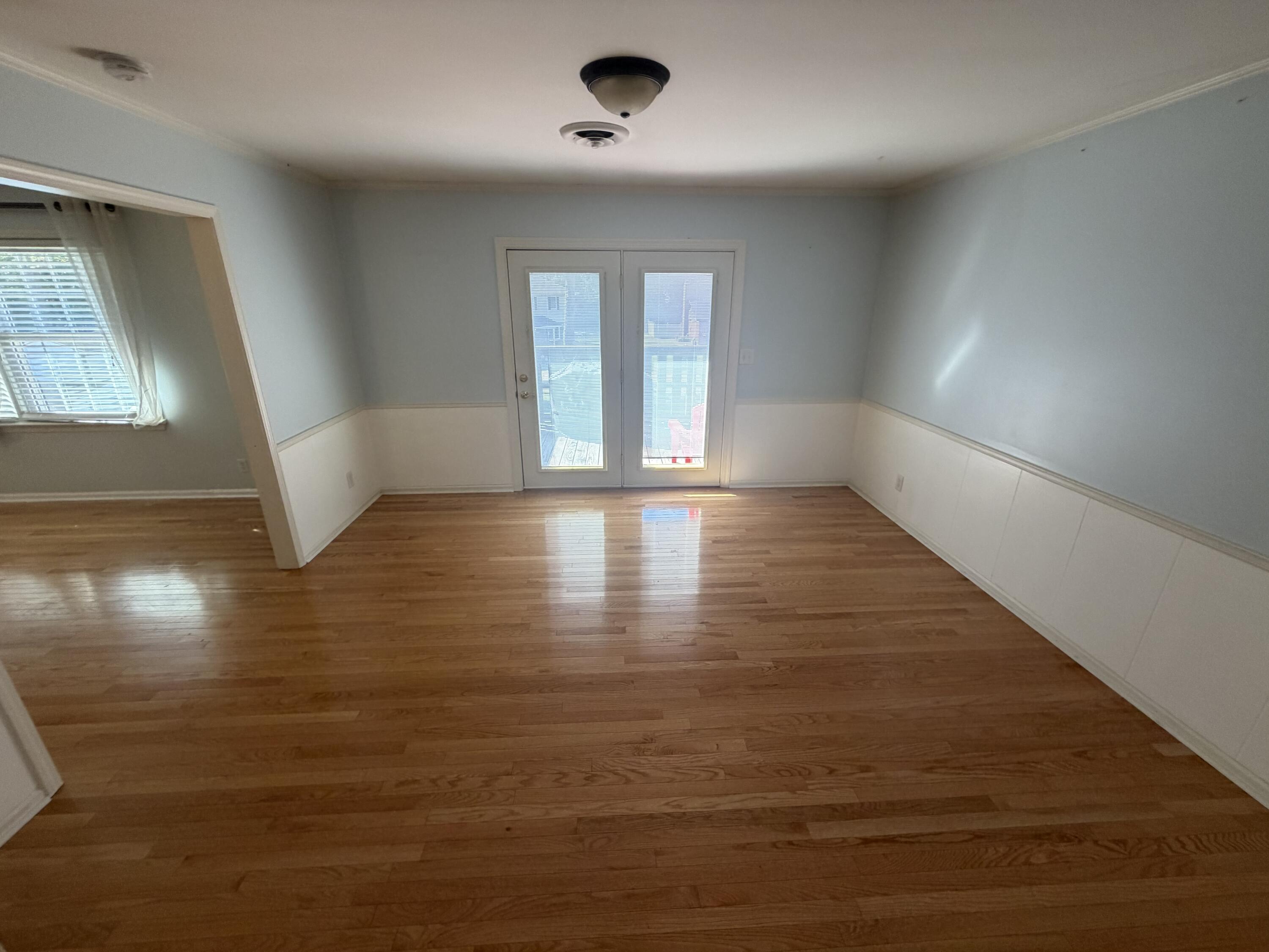 371 Oakcrest Drive Property Photo 4