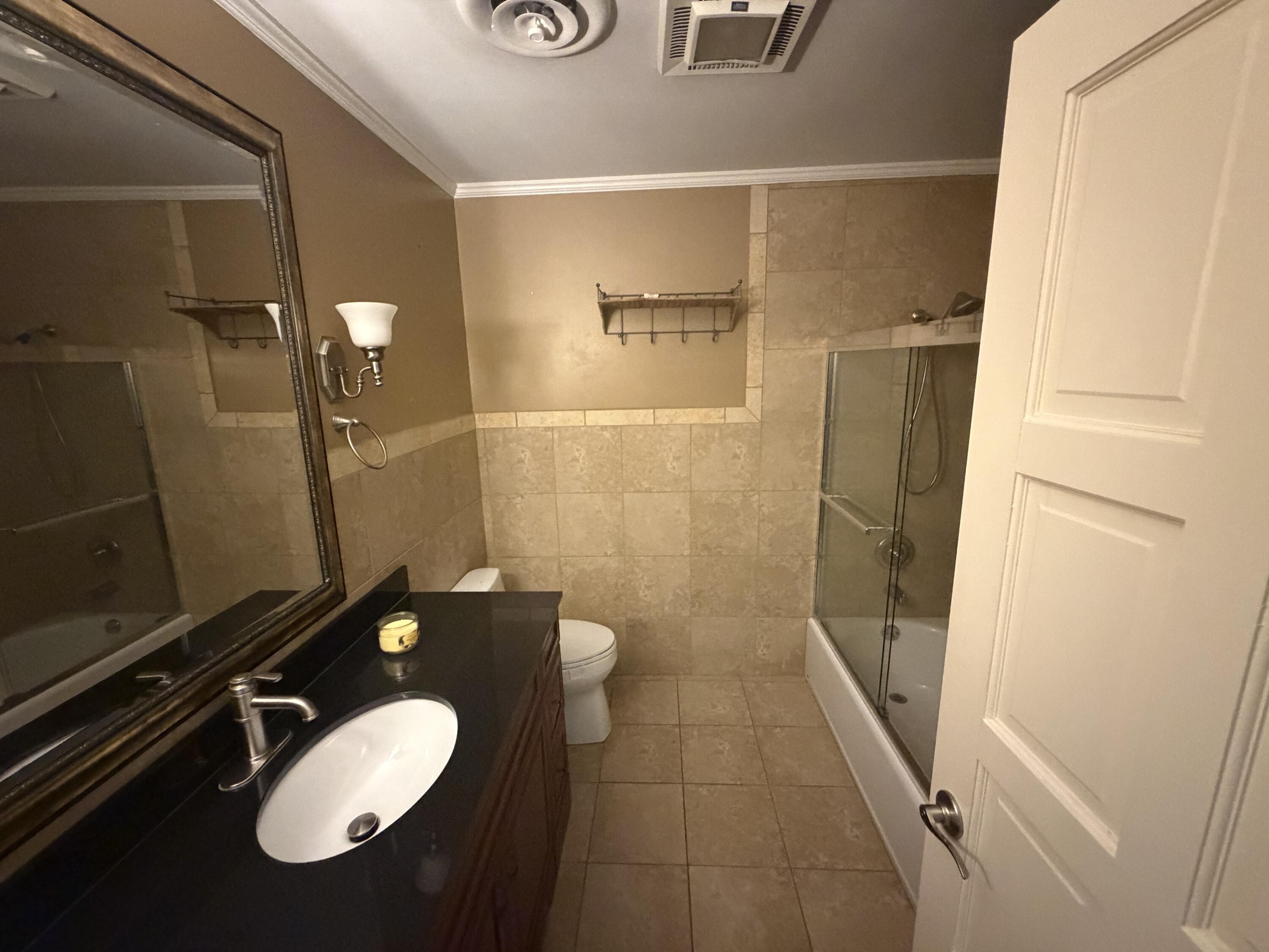 371 Oakcrest Drive Property Photo 14
