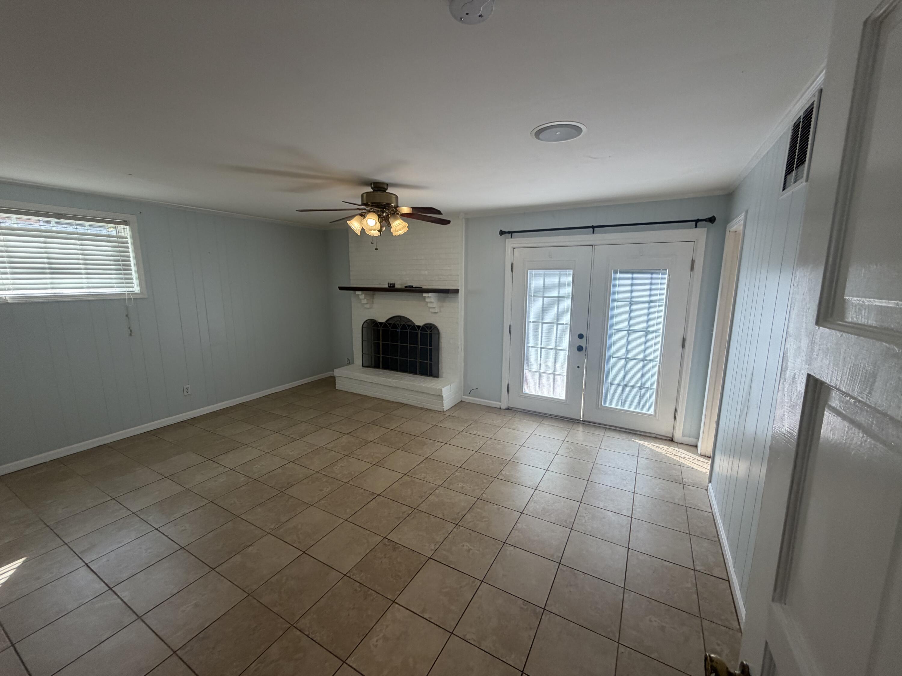 371 Oakcrest Drive Property Photo 15