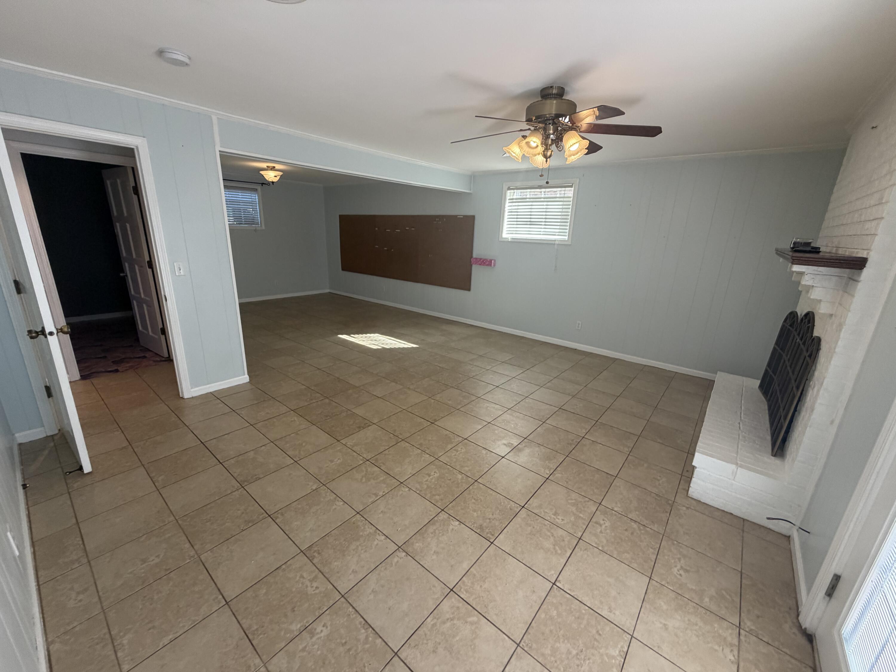 371 Oakcrest Drive Property Photo 16