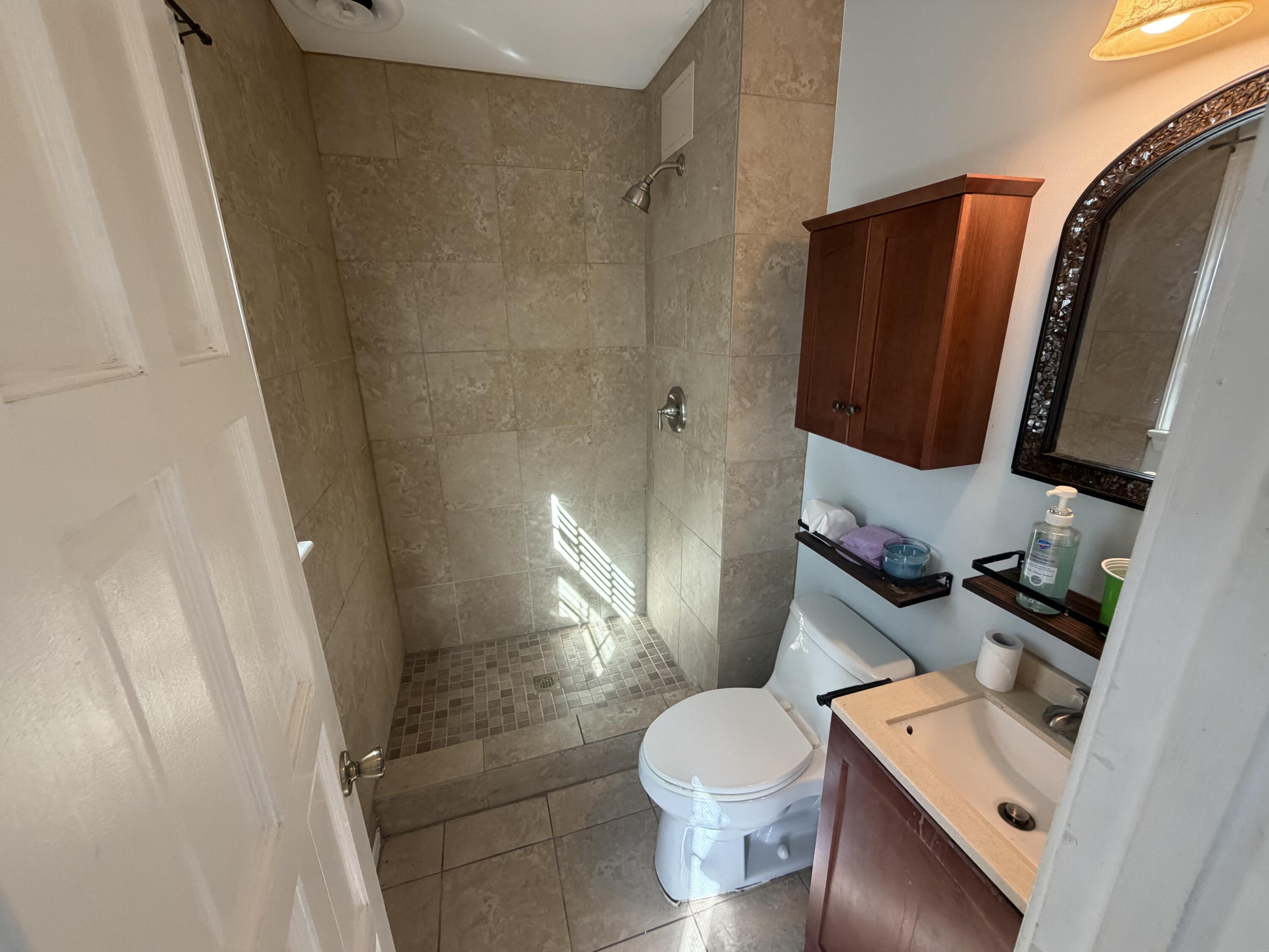 371 Oakcrest Drive Property Photo 18