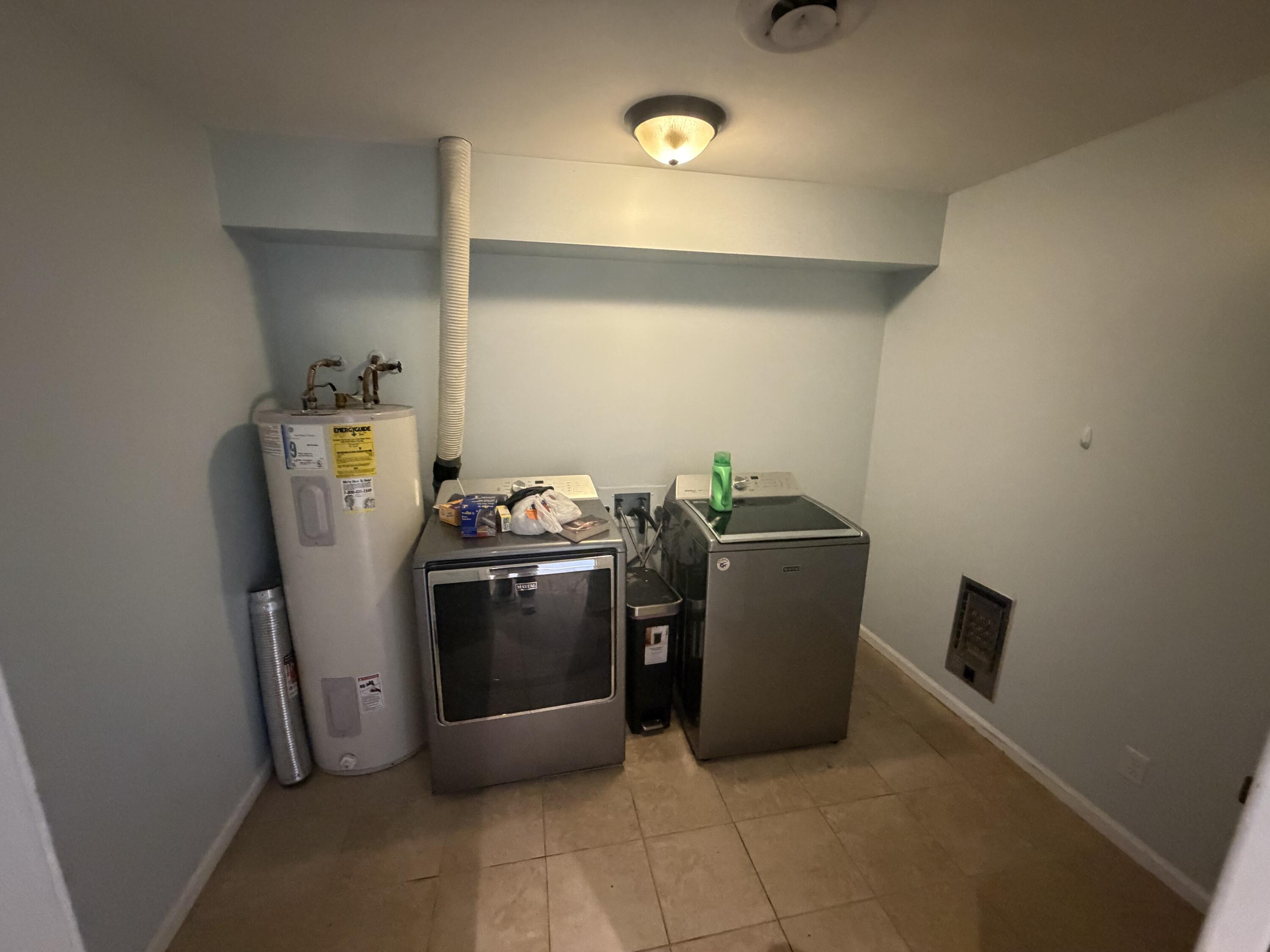 371 Oakcrest Drive Property Photo 21