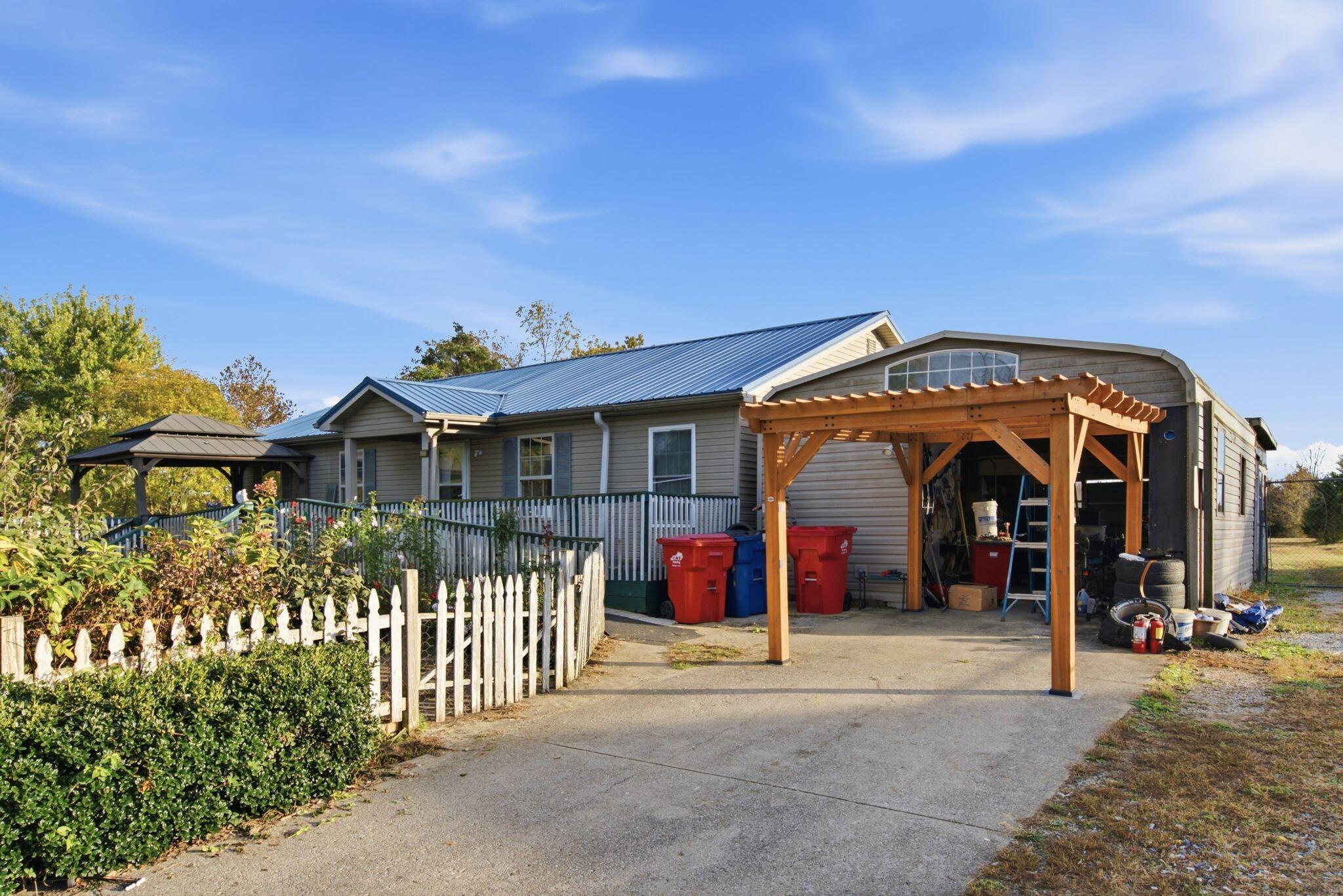 2213 Box Ankle Road Property Photo 1