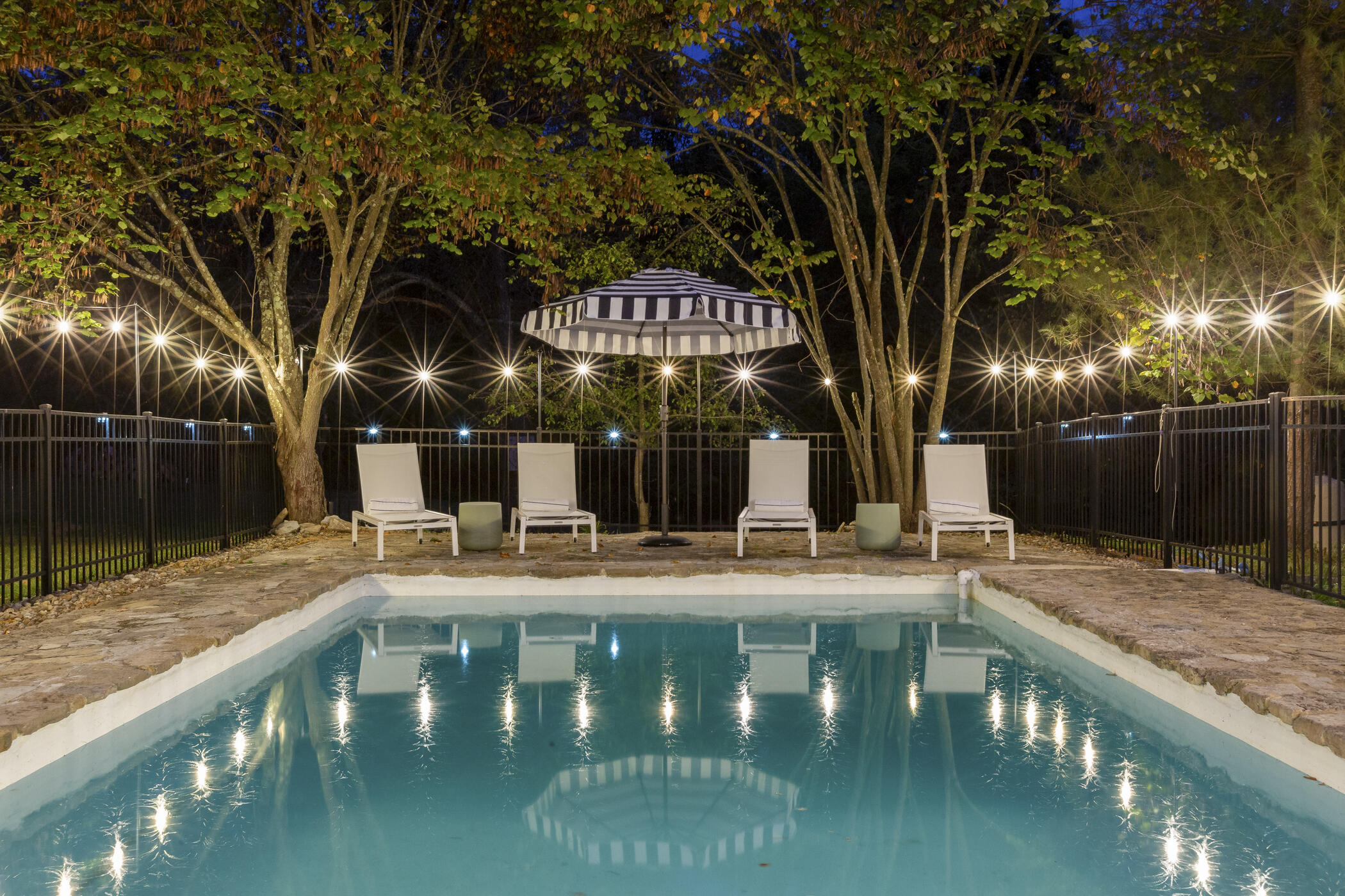 467 Cove Road Property Photo 1