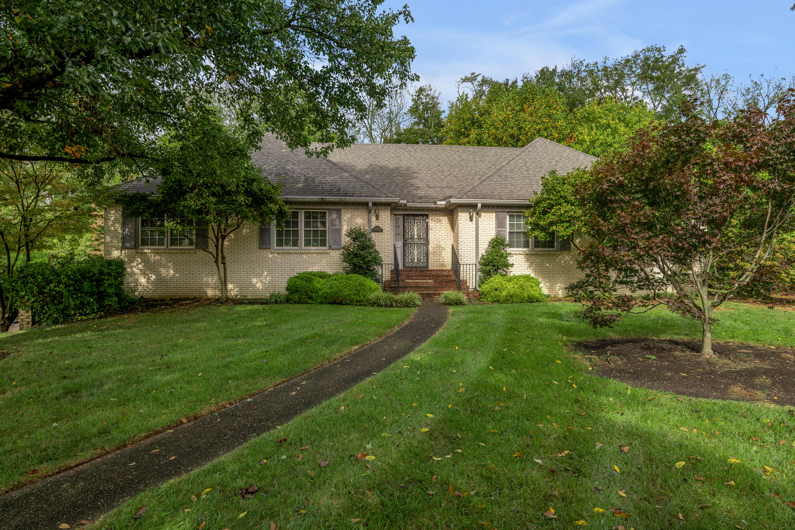 3549 Cornwall Drive Property Photo 1